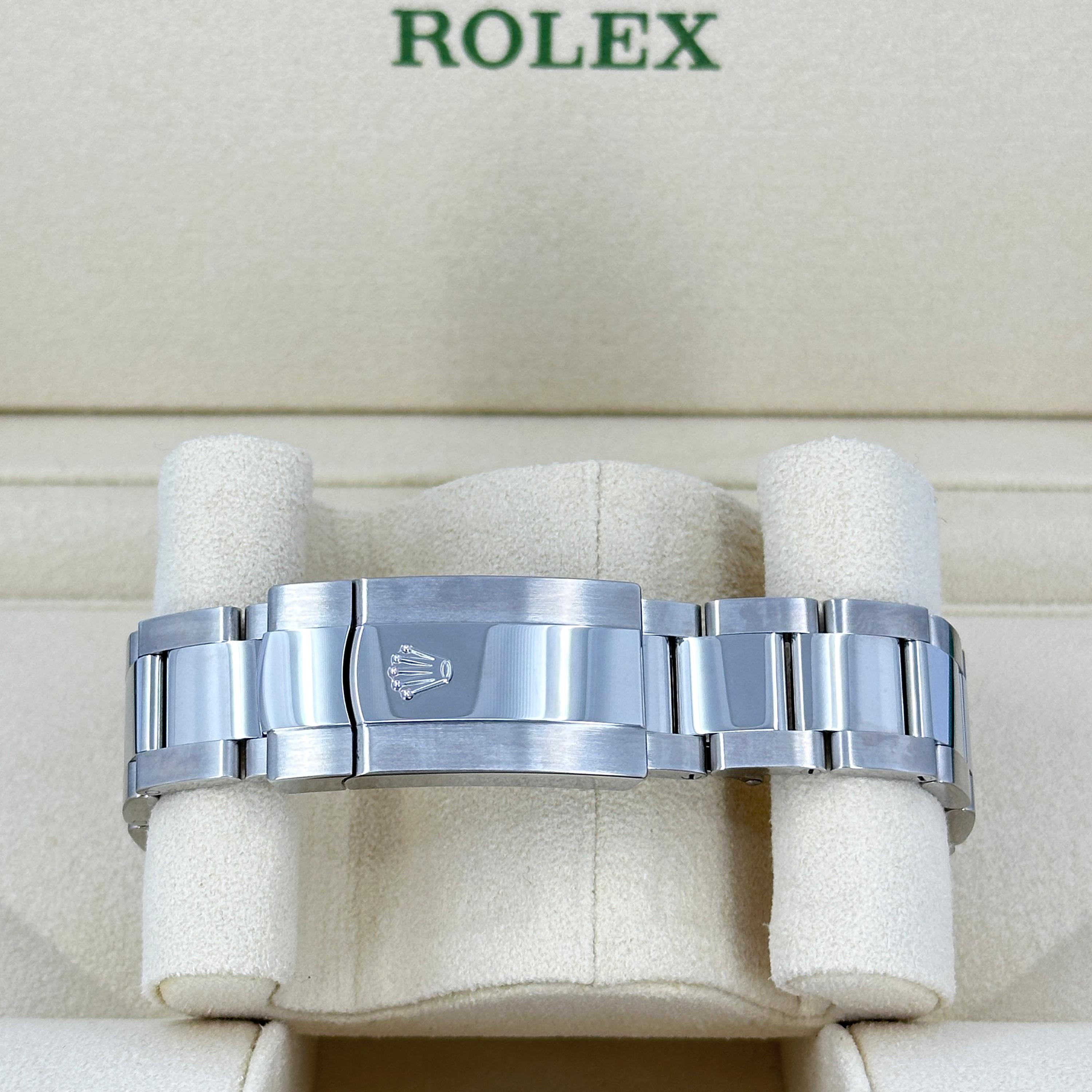 Rolex Datejust 41 Oyster de plata sin usar Referencia# 126300, Juego completo, 2025 en venta 5