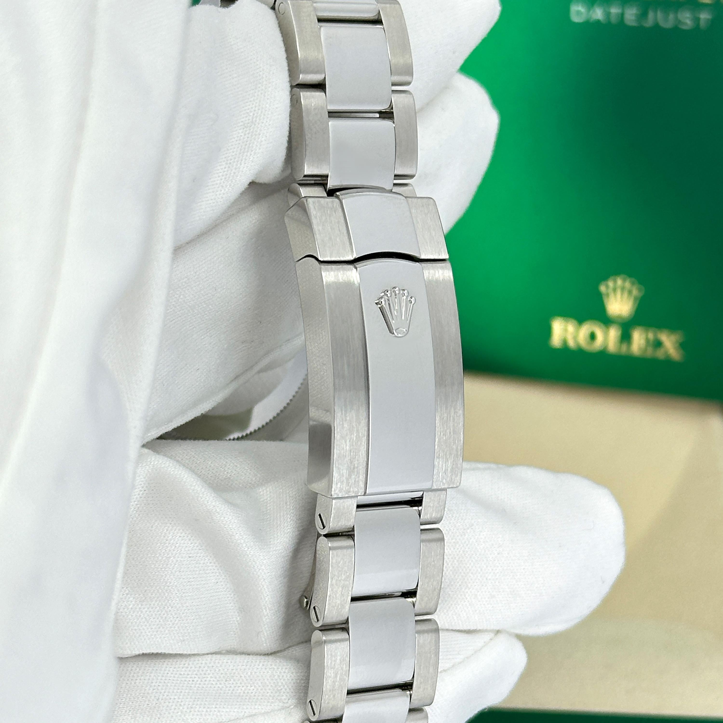 Ungetragene Rolex Datejust 41 Silver Oyster Reference# 126334, Komplettset, 2025 im Angebot 13