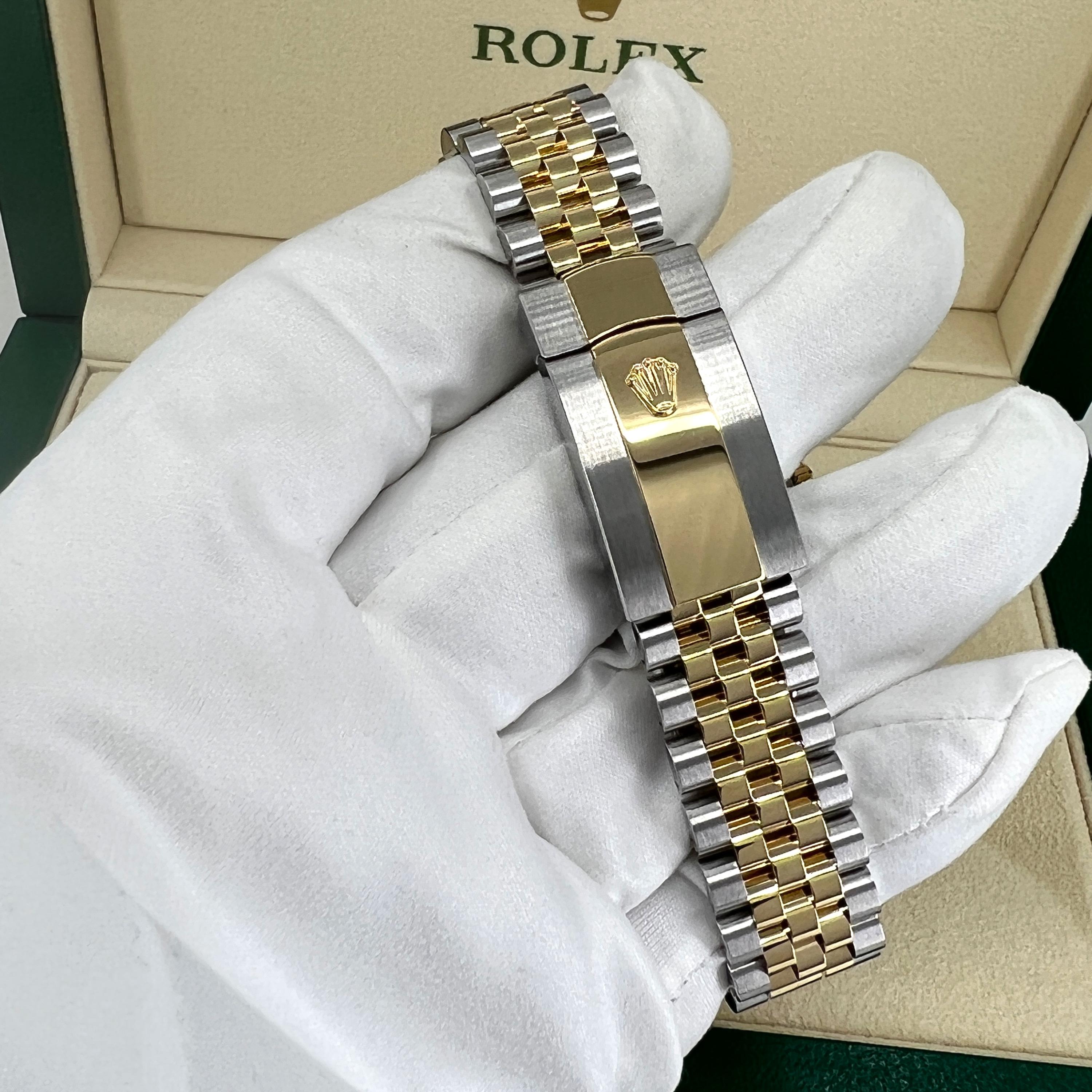 Unworn Rolex Datejust 41 Slate Jubilee Reference# 126333, Complete set, 2025 For Sale 11