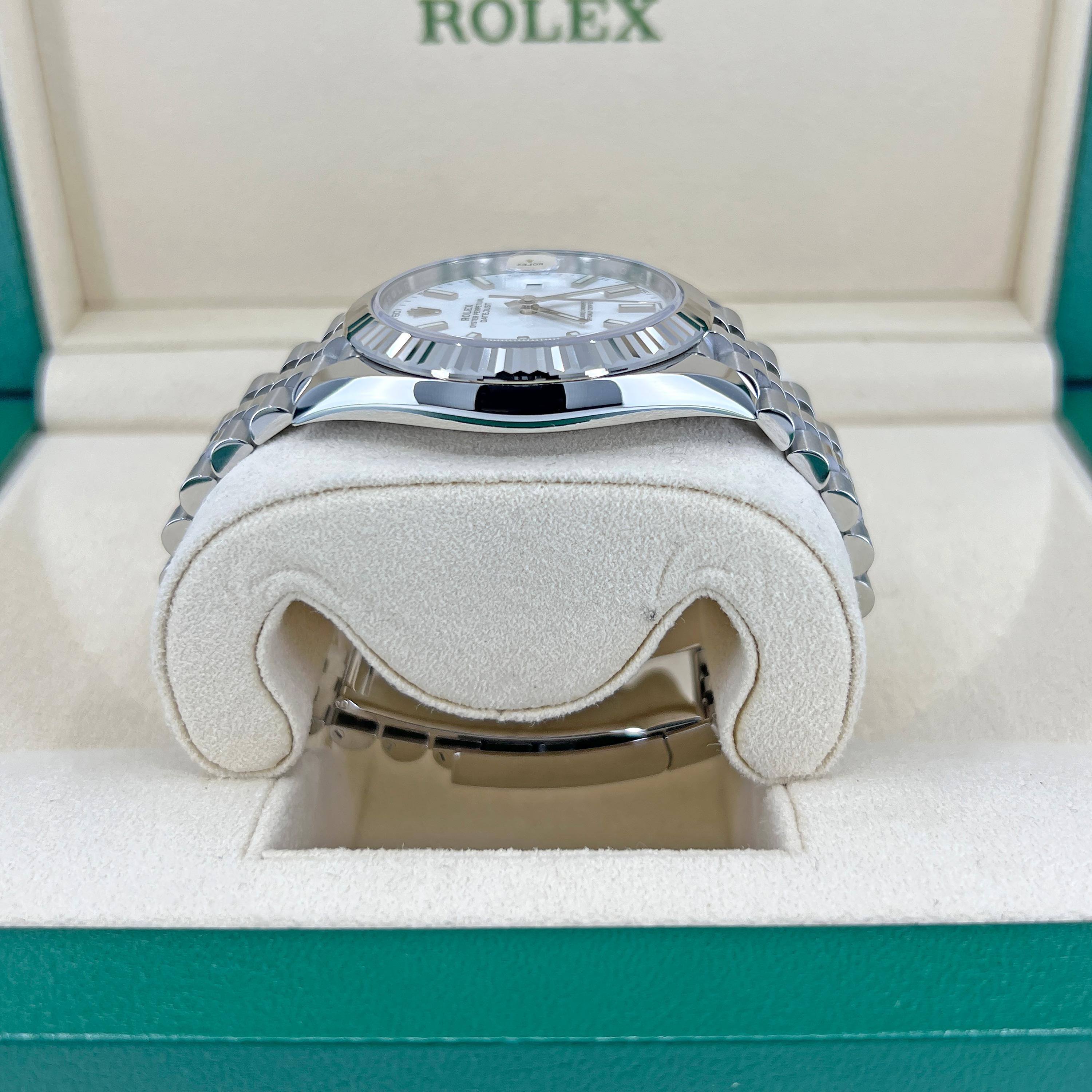 Rolex Datejust 41 White Jubilee Riferimento n. 126334, Set completo, 2025 in vendita 3