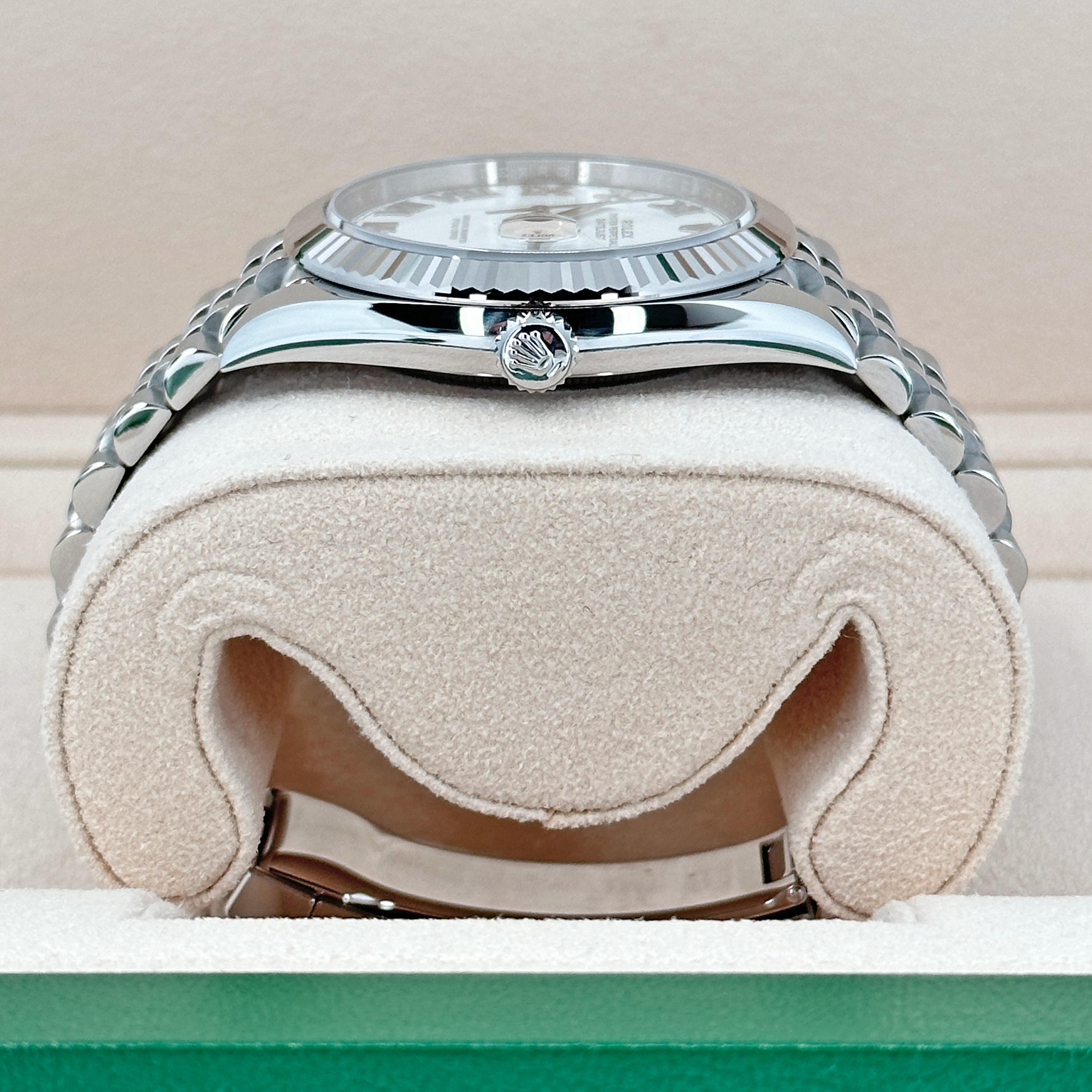 Ungetragene Rolex Datejust 41 White Jubilee Reference# 126334, Komplettset, 2025 im Angebot 3