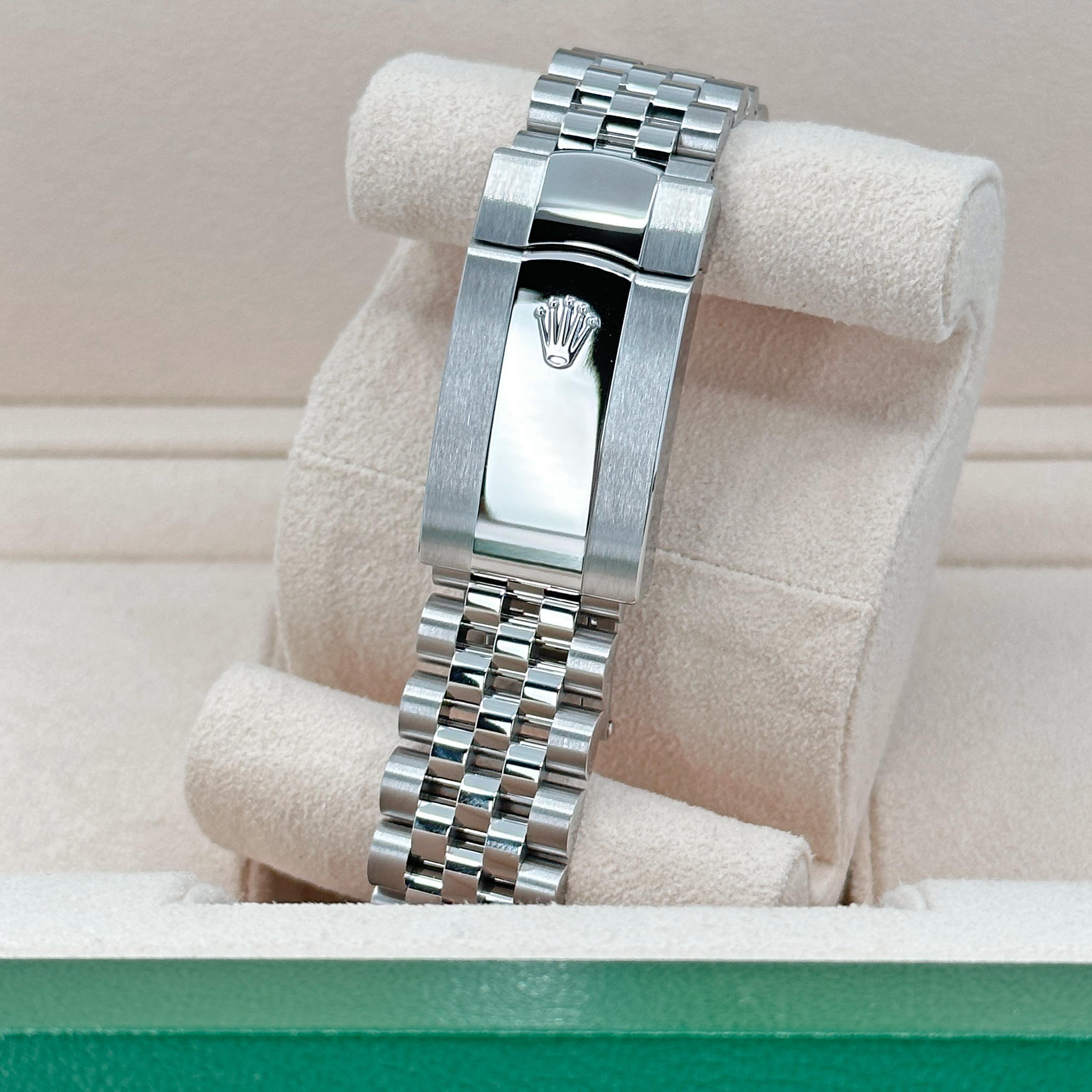 Ungetragene Rolex Datejust 41 White Jubilee Reference# 126334, Komplettset, 2025 im Angebot 4
