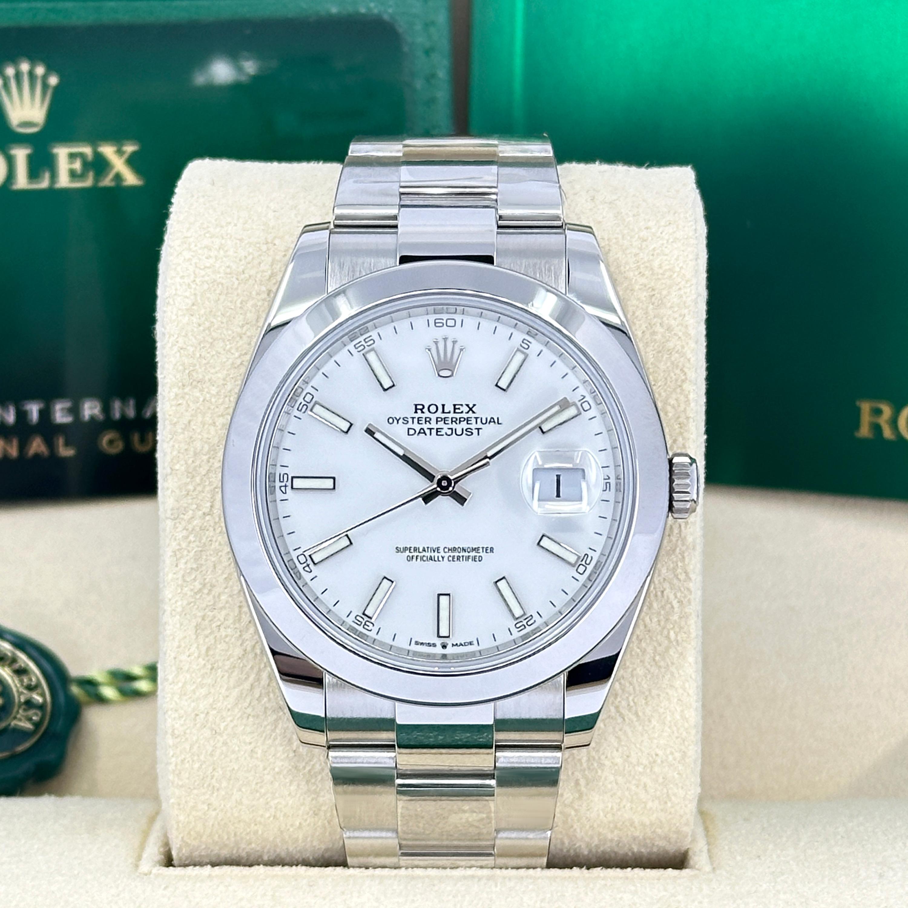 Rolex Datejust 41 Blanco Oyster Sin Usar Referencia# 126300, Juego Completo, 2025 en Nuevo estado para la venta en New York, NY