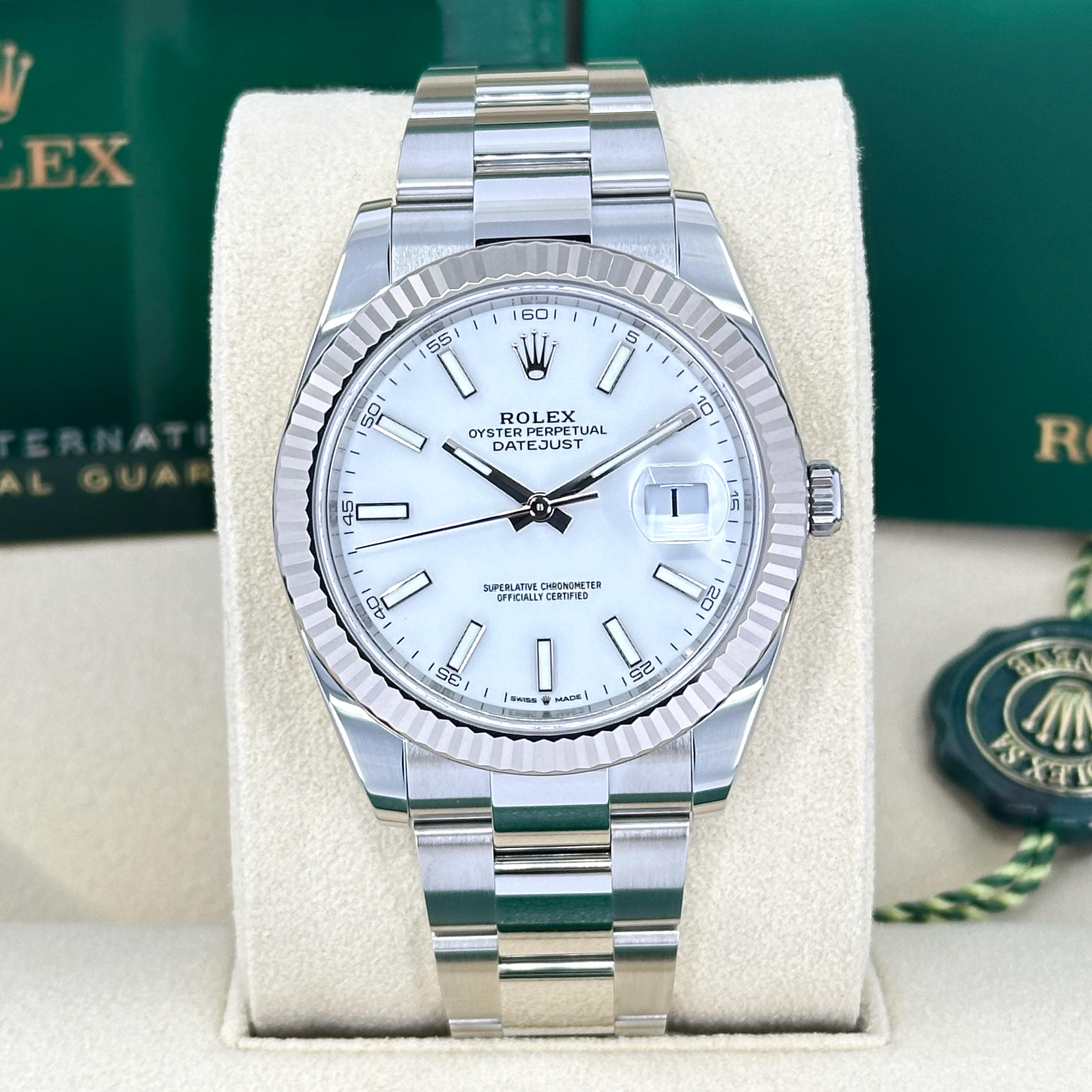 Rolex Datejust 41 White Oyster Riferimento n. 126334, Set completo, 2025 In condizioni Nuovo in vendita a New York, NY