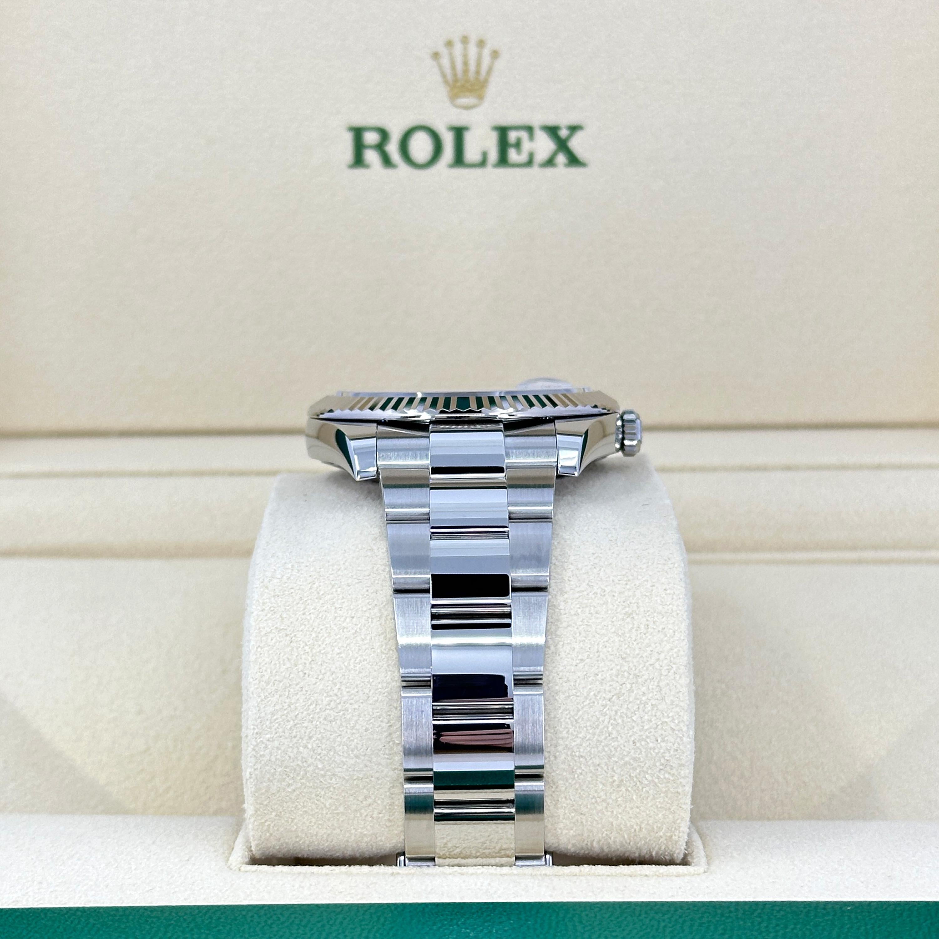 da uomo o donna Rolex Datejust 41 White Oyster Riferimento n. 126334, Set completo, 2025 in vendita