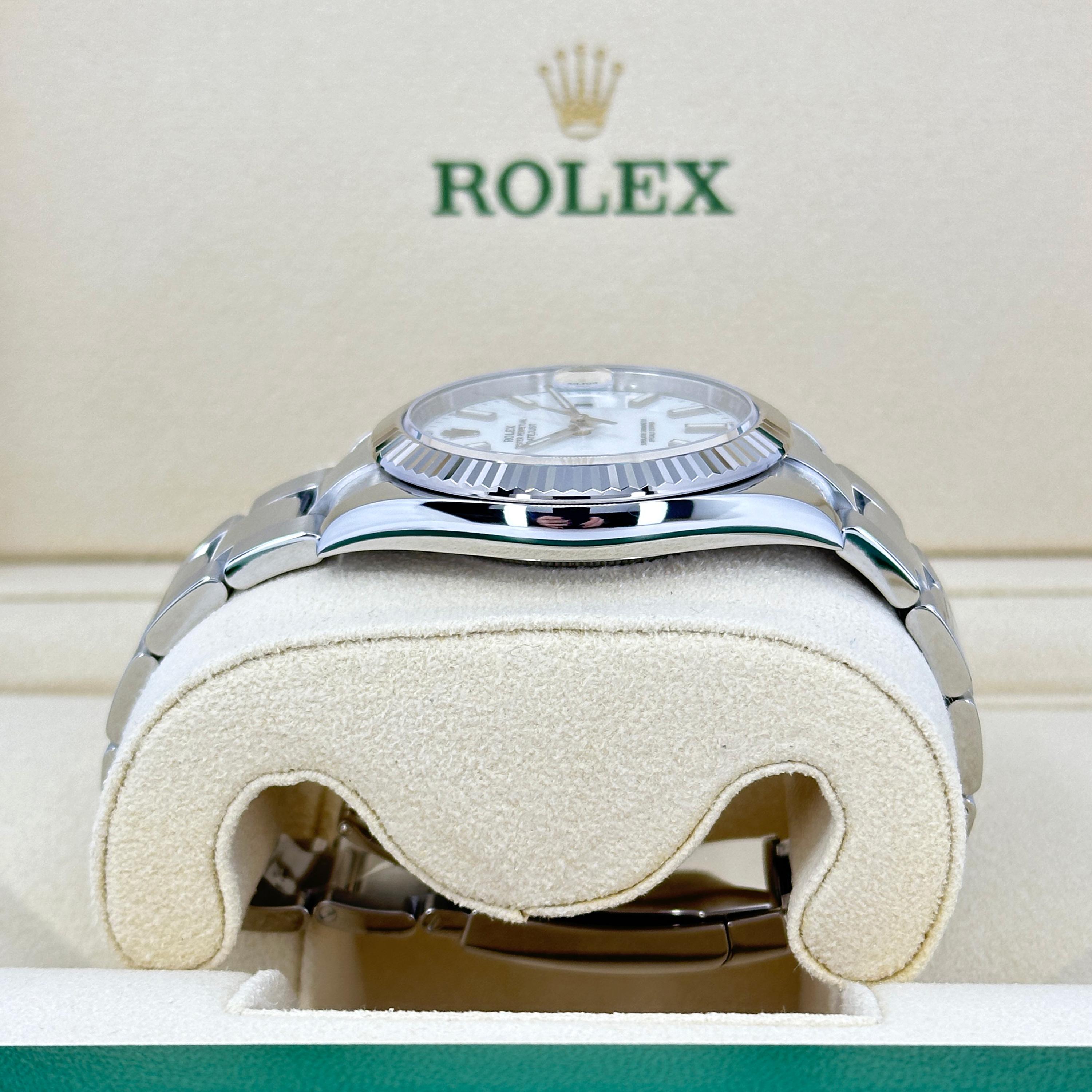 Rolex Datejust 41 White Oyster Riferimento n. 126334, Set completo, 2025 in vendita 1