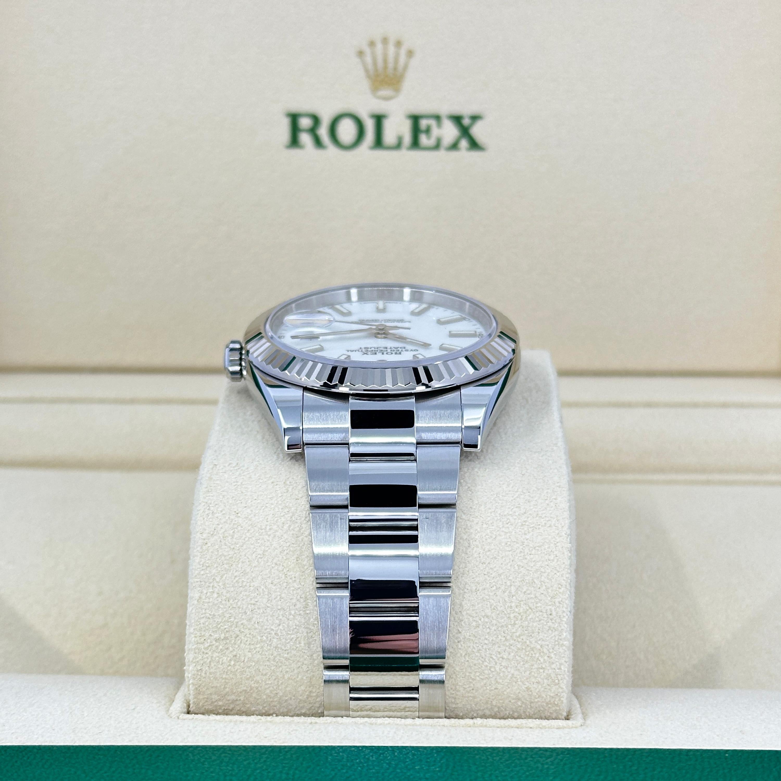 Rolex Datejust 41 White Oyster Riferimento n. 126334, Set completo, 2025 in vendita 2