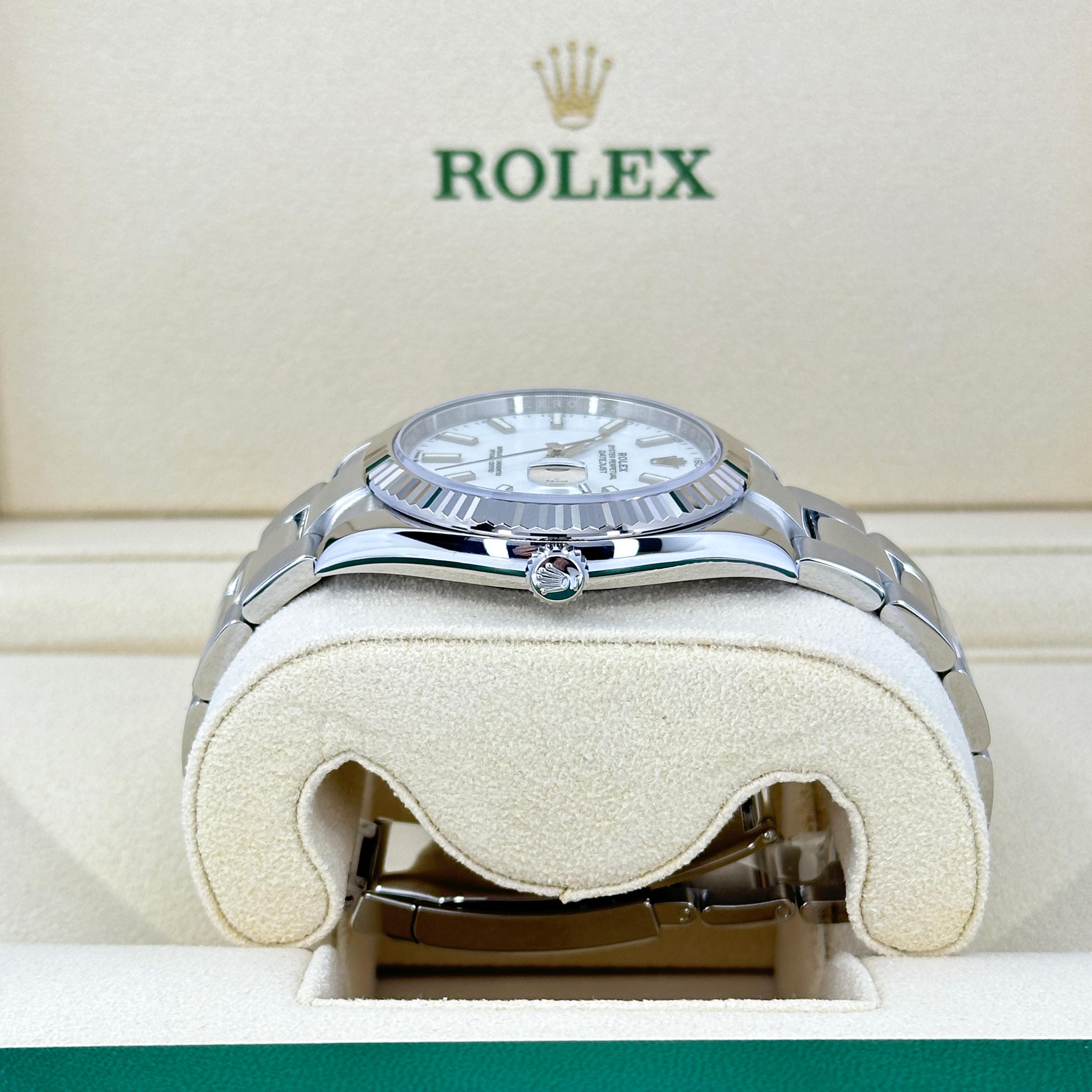 Rolex Datejust 41 White Oyster Riferimento n. 126334, Set completo, 2025 in vendita 3