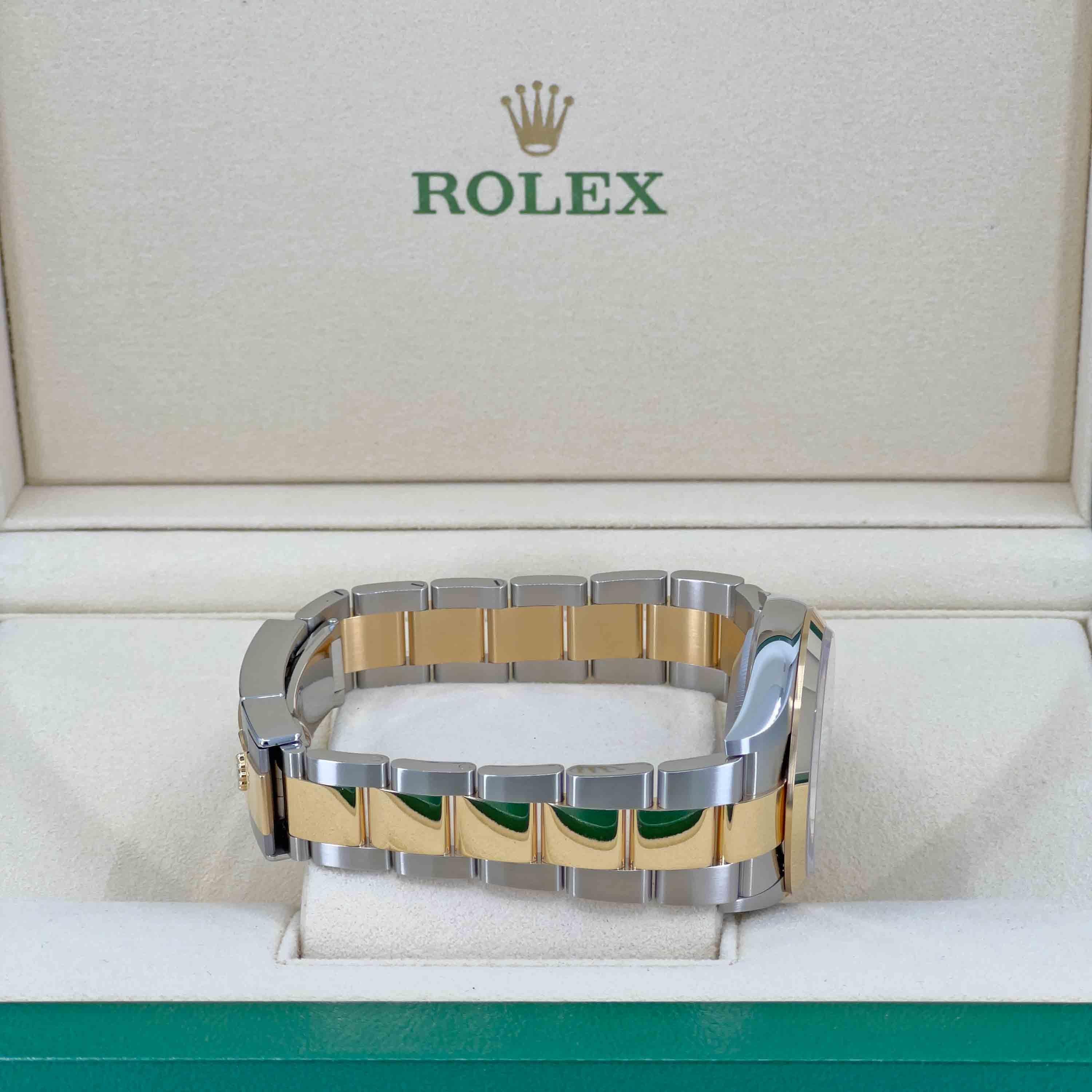 Ungetragene Rolex Explorer 36 Reference# 124273, Komplettset, 2025 im Zustand „Neu“ im Angebot in New York, NY