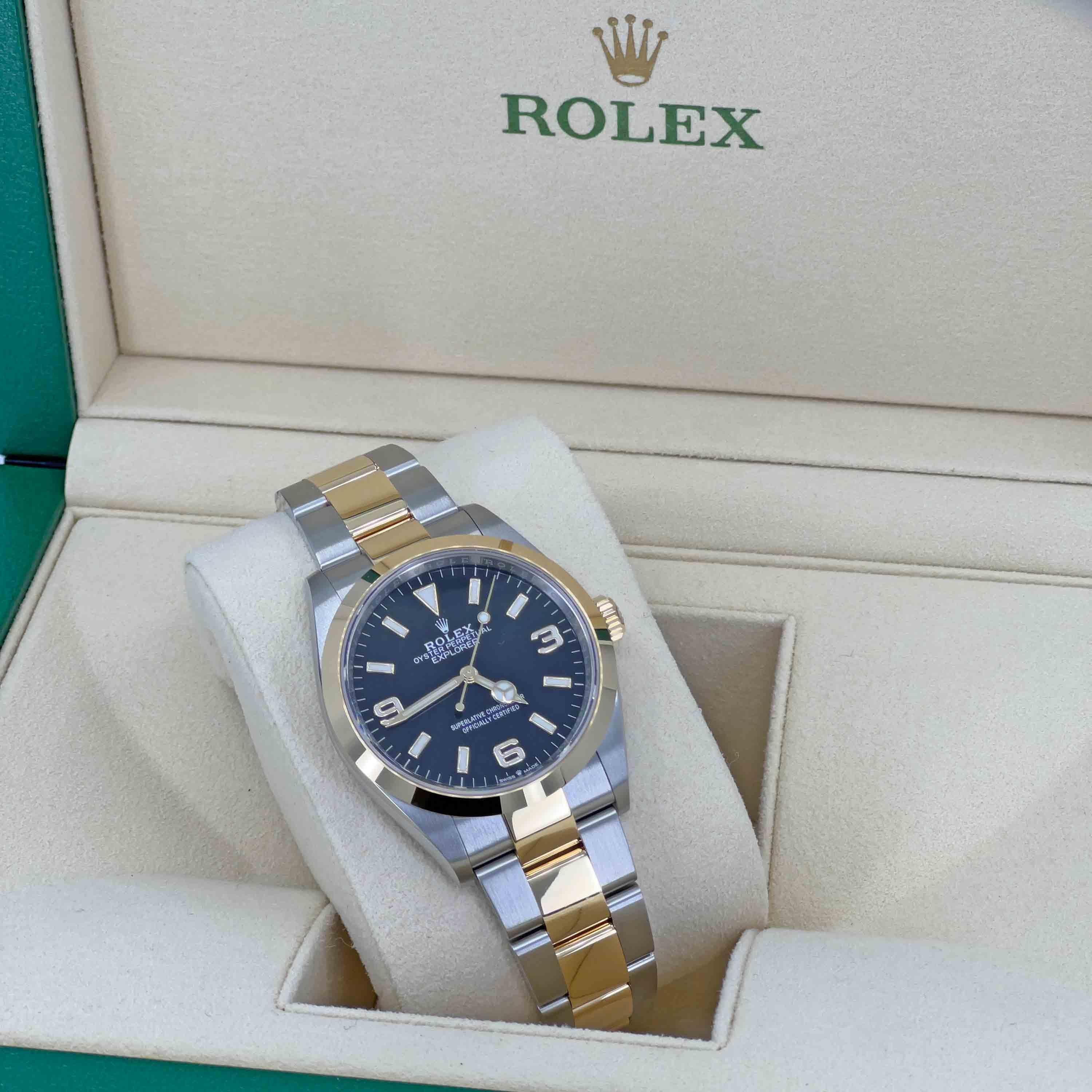 Ungetragene Rolex Explorer 36 Reference# 124273, Komplettset, 2025 im Angebot 3