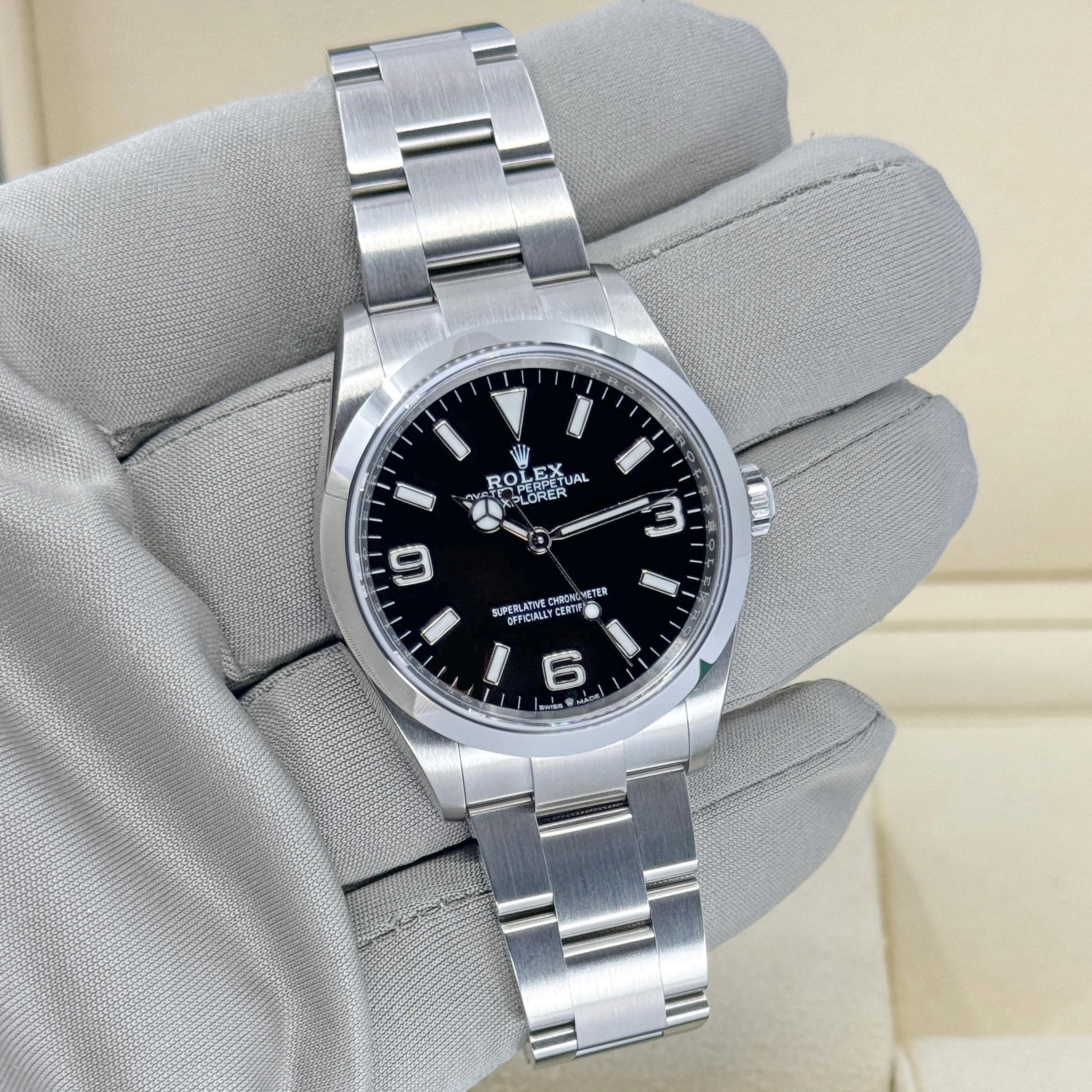 Ungetragene Rolex Explorer Reference# 124270, Komplettset, 2025 im Angebot 9