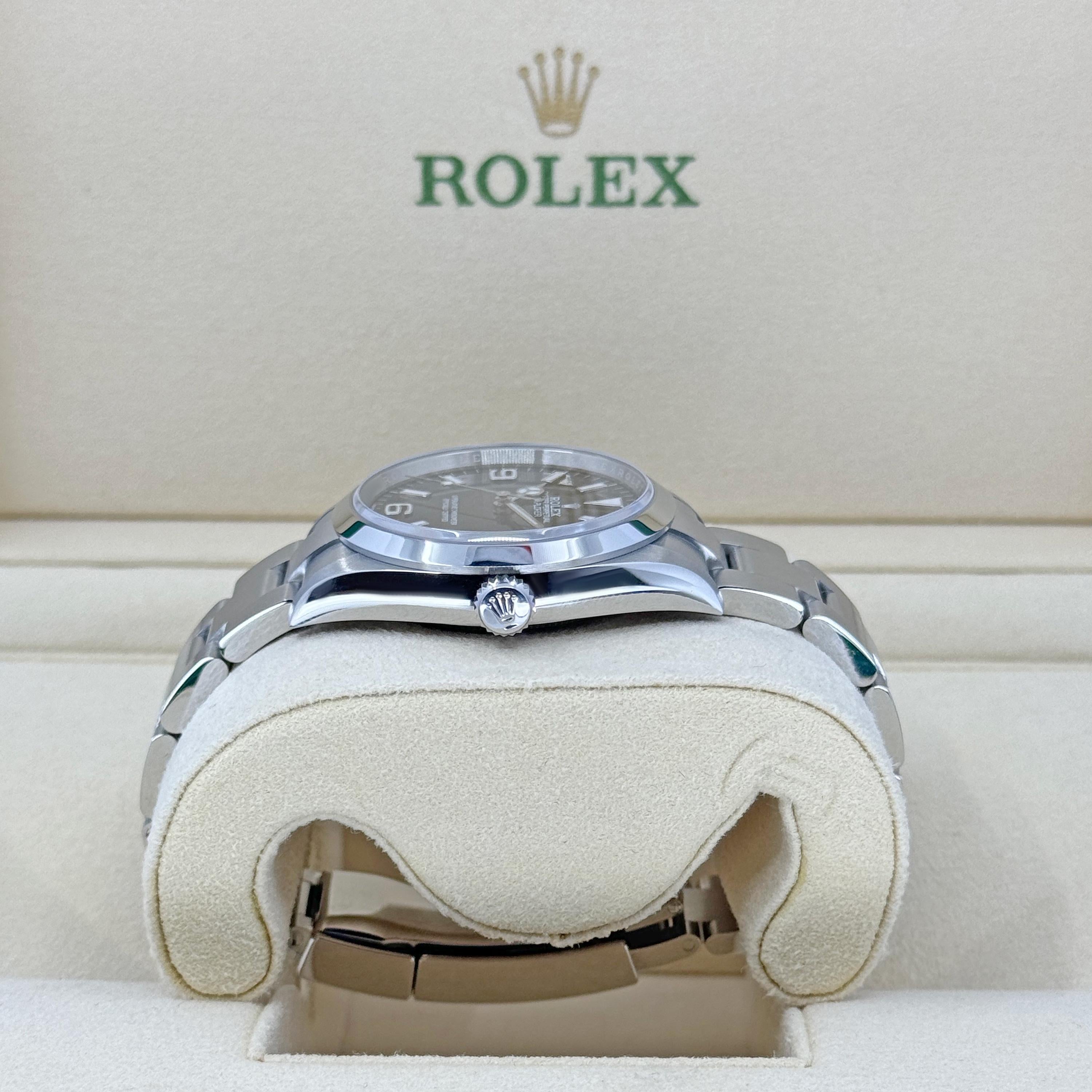 Ungetragene Rolex Explorer Reference# 124270, Komplettset, 2025 im Angebot 1