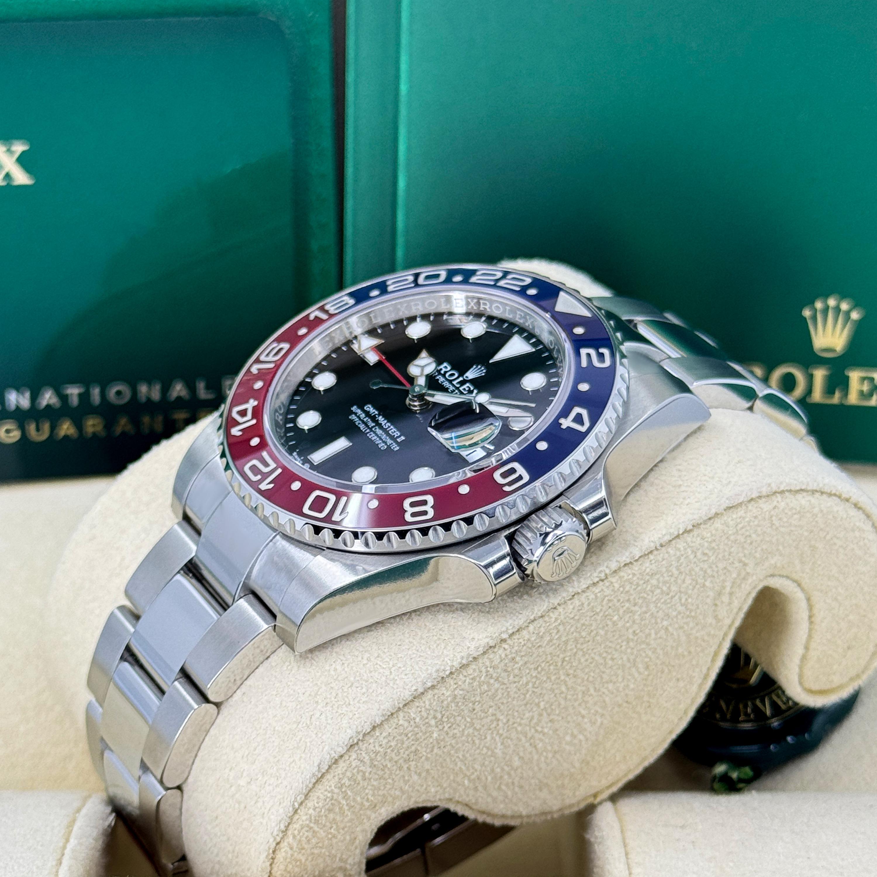 Rolex GMT-Master II Pepsi sin usar Referencia# 126710BLRO, Juego completo, 2025 en Nuevo estado para la venta en New York, NY