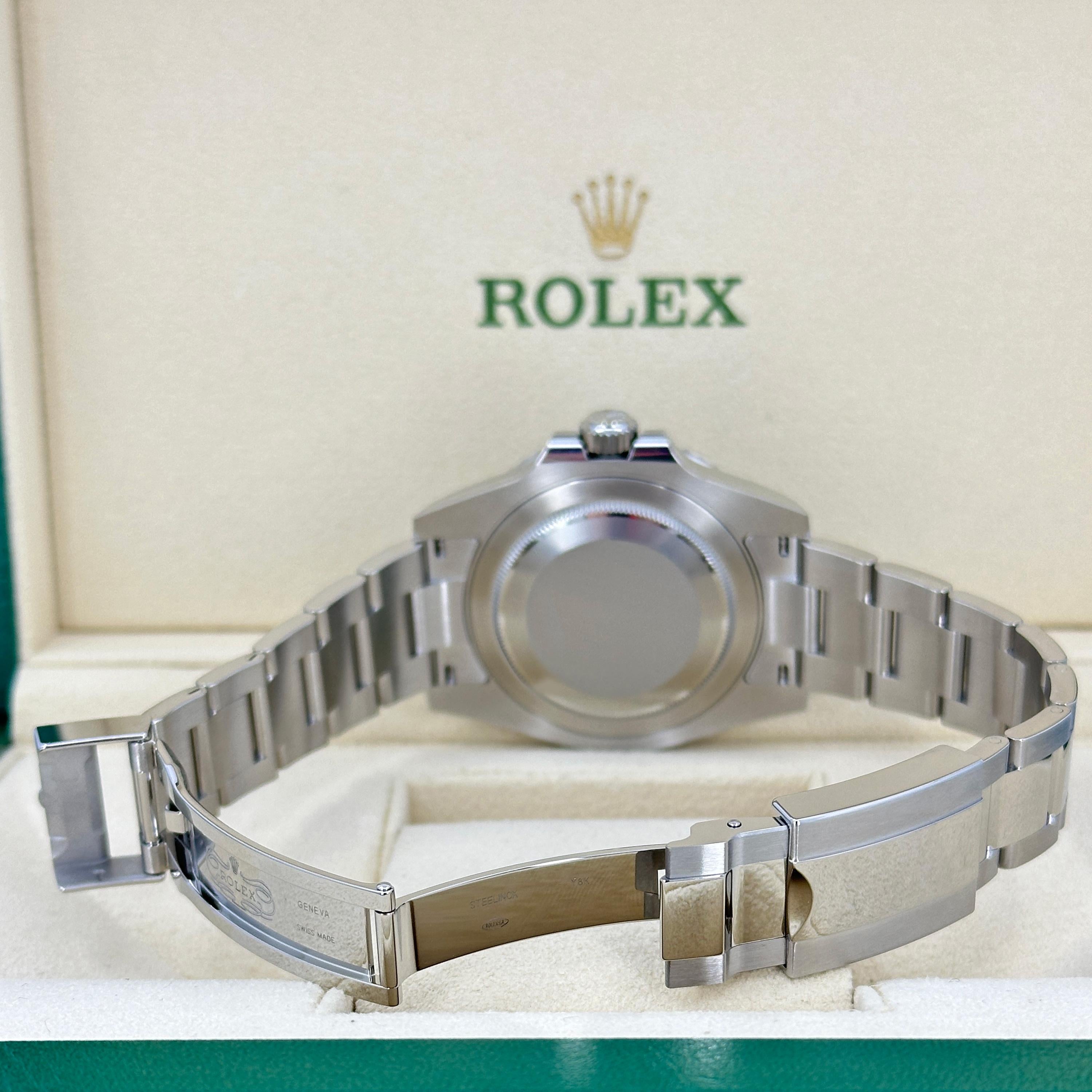 Rolex GMT-Master II non indossato Numero di riferimento 126710GRNR, Set completo, 2025 in vendita 9