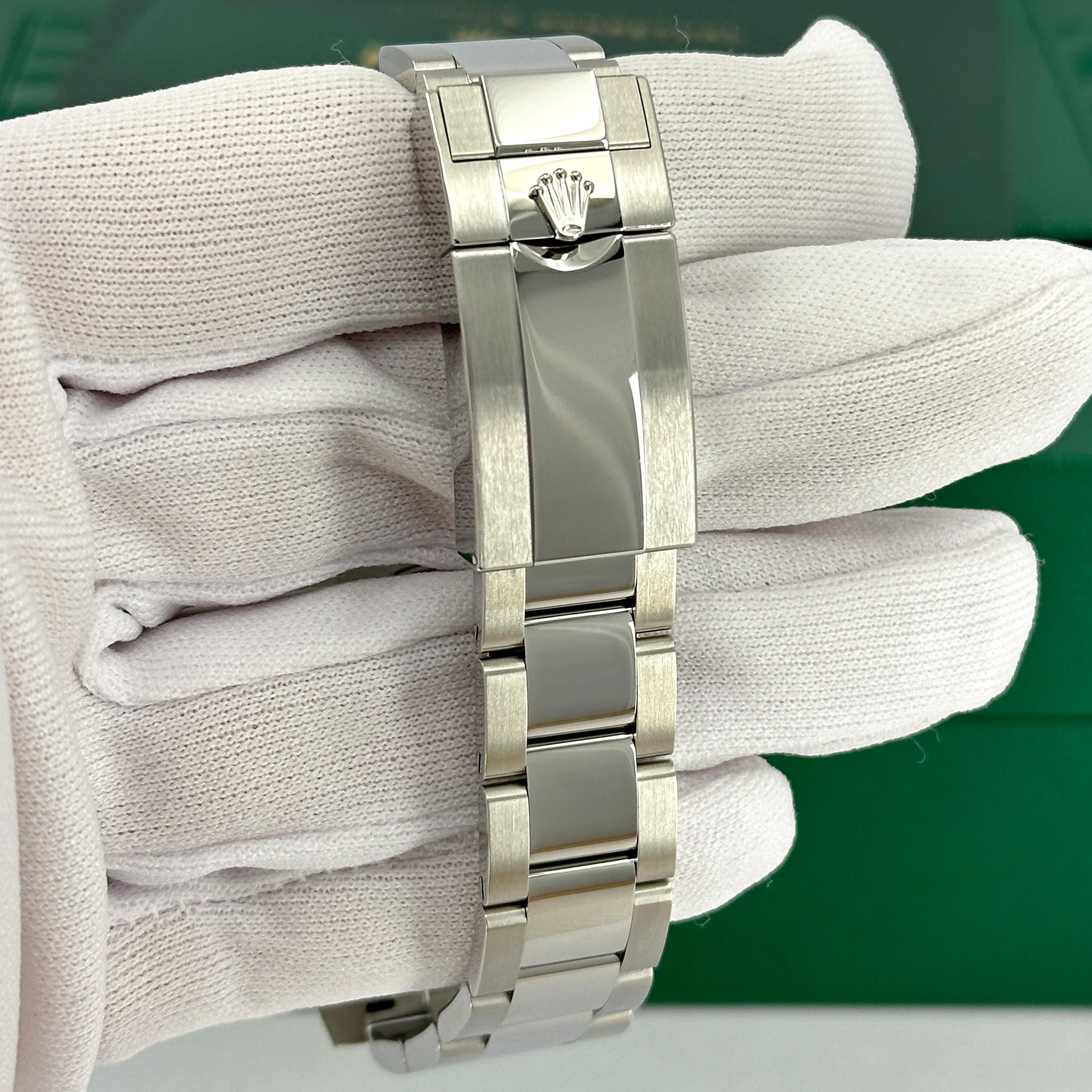 Rolex GMT-Master II non indossato Numero di riferimento 126710GRNR, Set completo, 2025 in vendita 11
