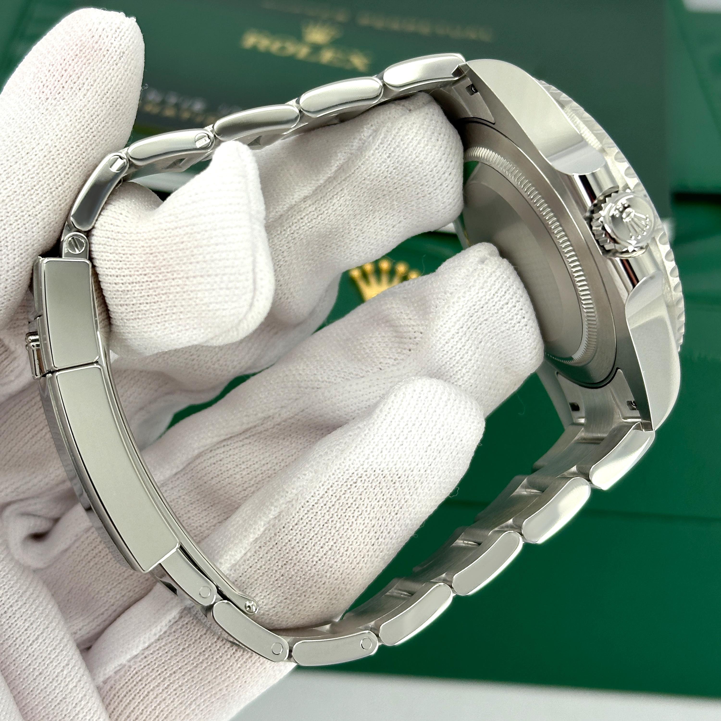 Rolex GMT-Master II non indossato Numero di riferimento 126710GRNR, Set completo, 2025 in vendita 12