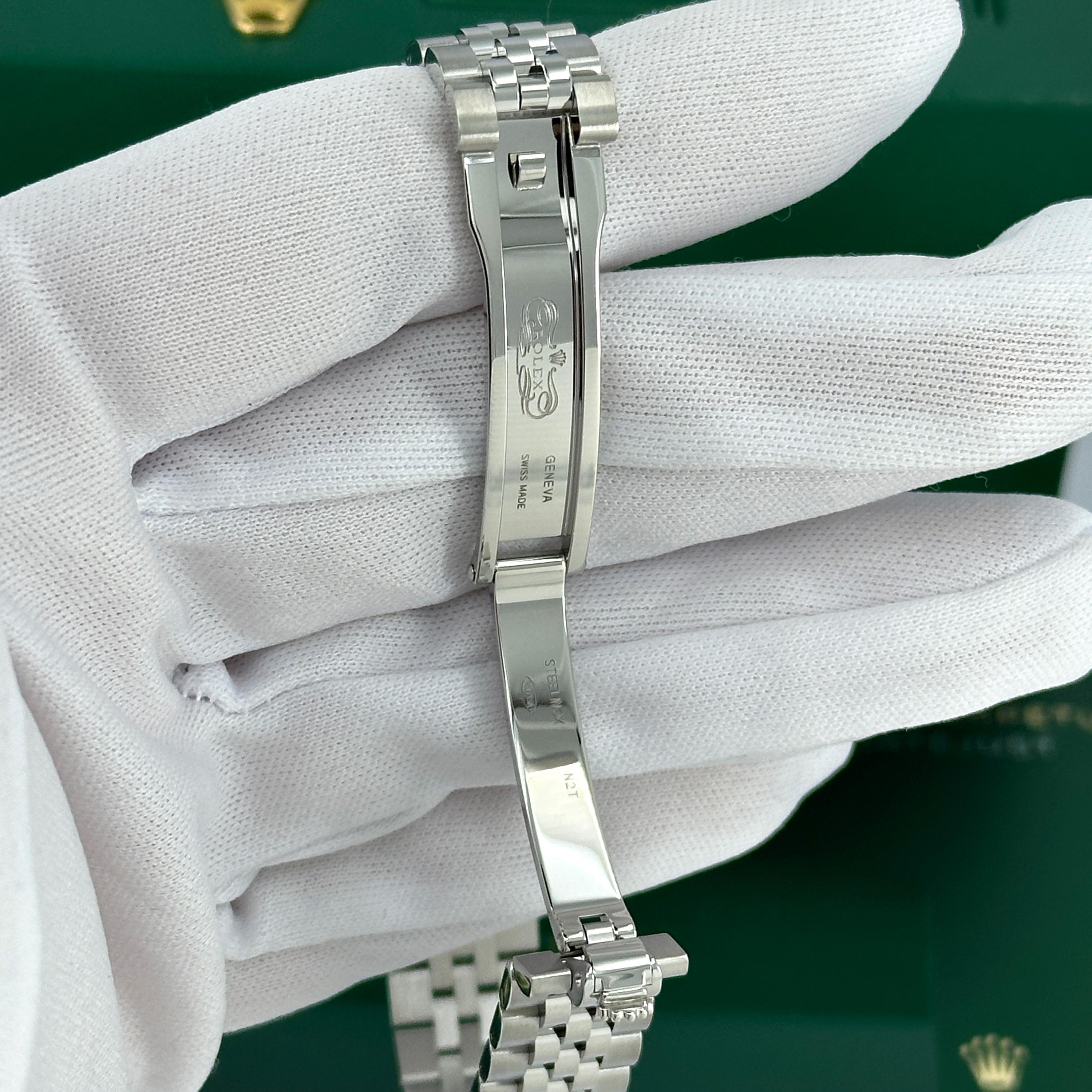 Ungetragene Rolex Lady-Datejust 28 Reference# 279160, Komplettset, 2025 im Angebot 12