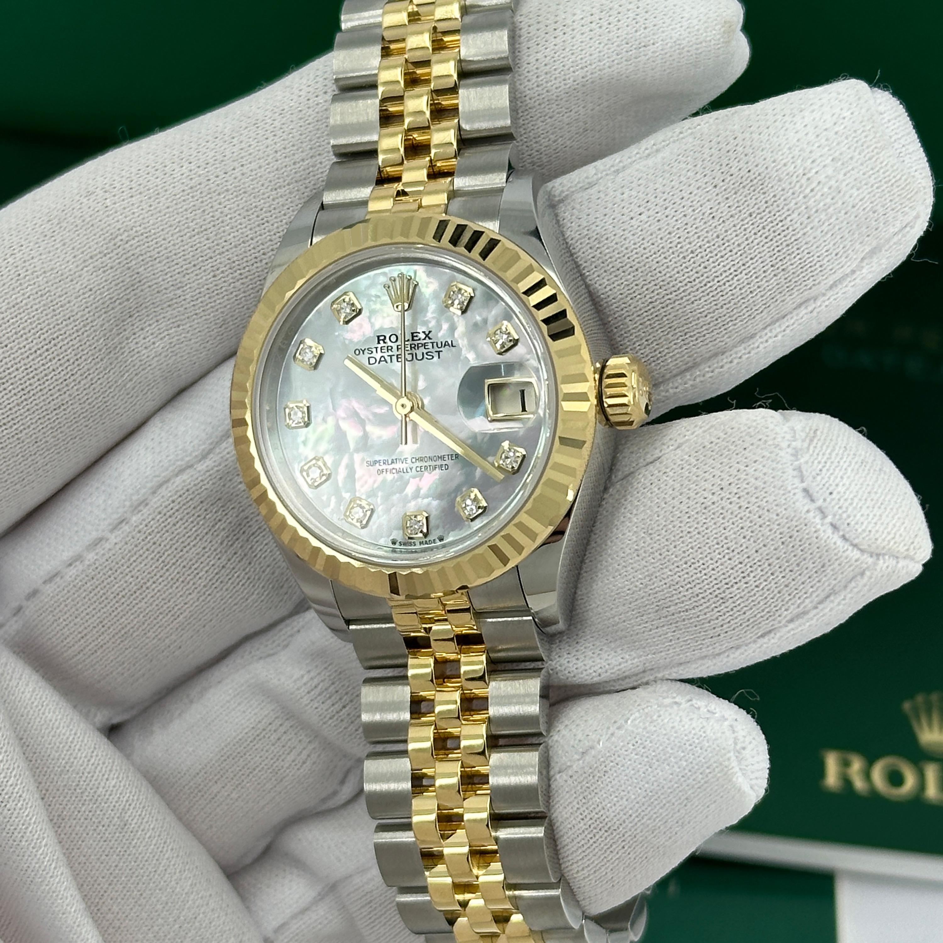 Ungetragene Rolex Lady-Datejust 28 Reference# 279173, Komplettset, 2025 im Angebot 10