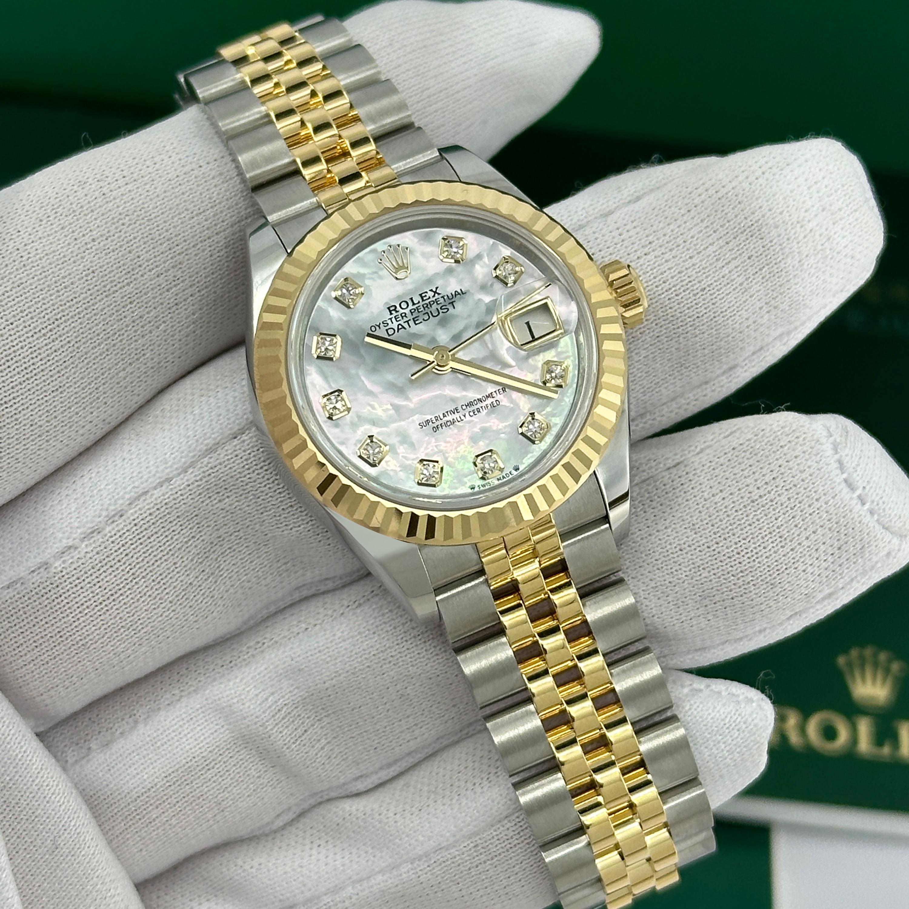 Ungetragene Rolex Lady-Datejust 28 Reference# 279173, Komplettset, 2025 im Angebot 11