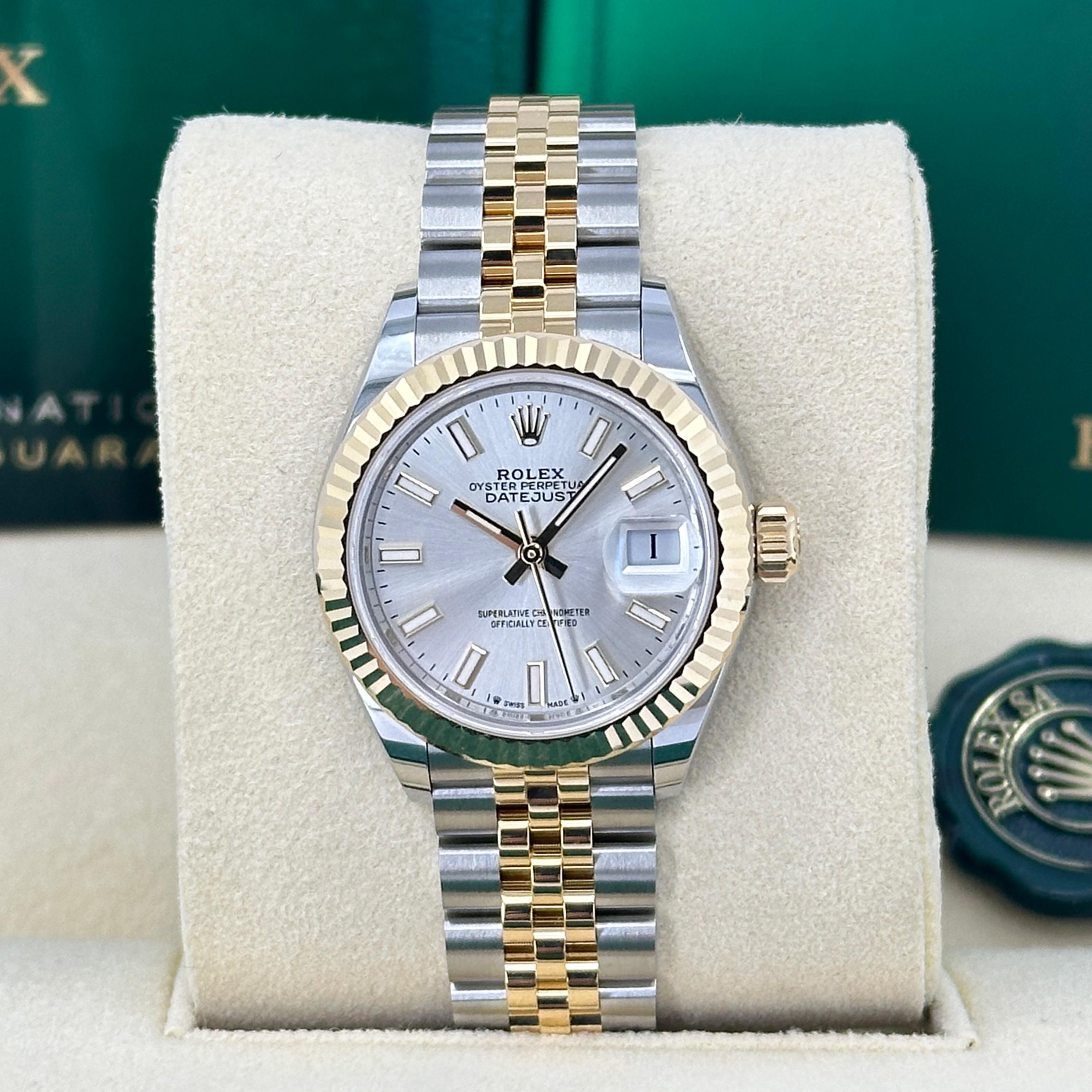 Ungetragene Rolex Lady-Datejust 28 Reference# 279173, Komplettset, 2025 im Zustand „Neu“ im Angebot in New York, NY