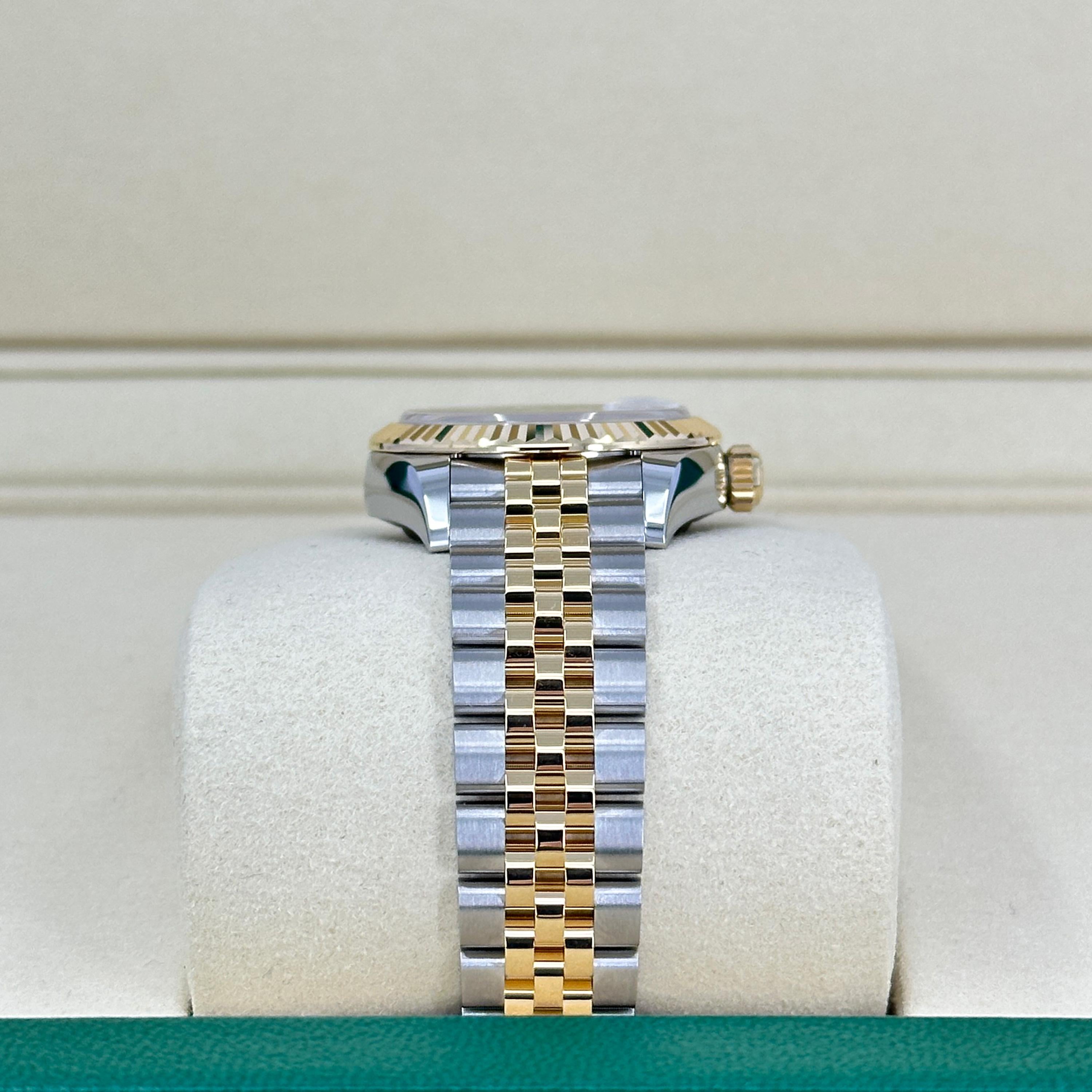 Donna Rolex Lady-Datejust 28 Riferimento # 279173, Set completo, 2025 in vendita