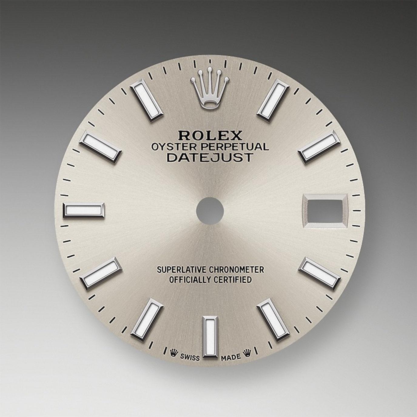 Die Rolex Lady-Datejust 28 Ref. 279174-0005 ist ein atemberaubender Ausdruck von zeitloser Eleganz, Präzision und luxuriöser Handwerkskunst. Dieser ungetragene und makellos gestaltete Zeitmesser kombiniert Oystersteel und 18 Karat Weißgold zu einer