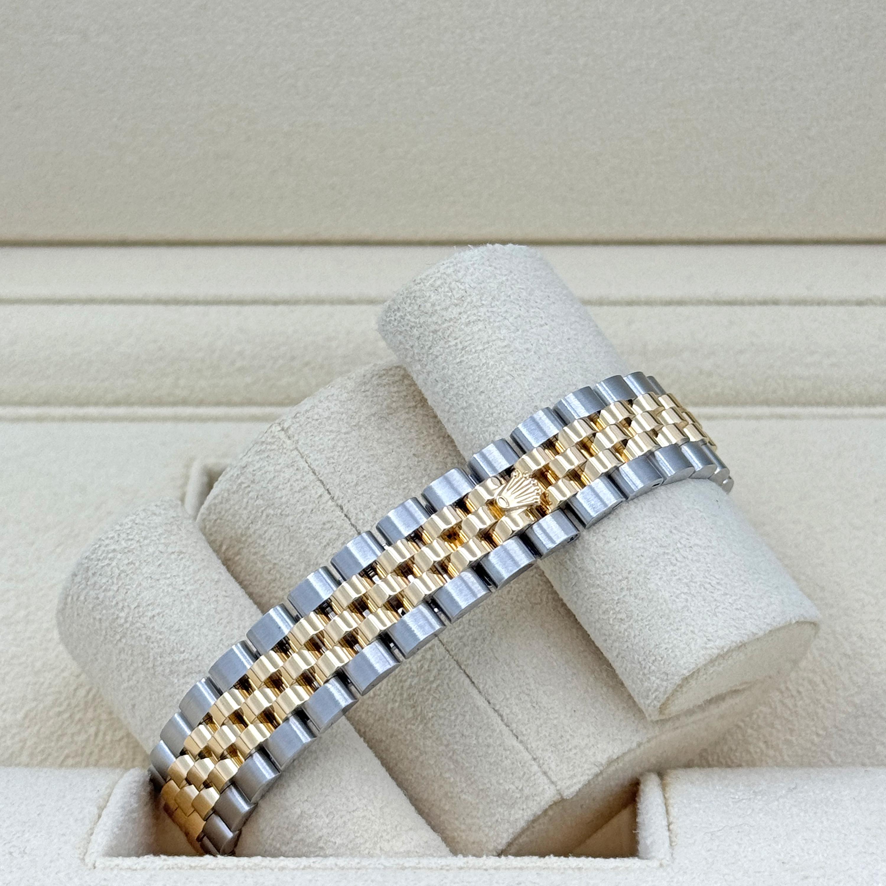 Unworn Rolex Lady-Datejust Reference# 279173, Complete set, 2025 For Sale 7