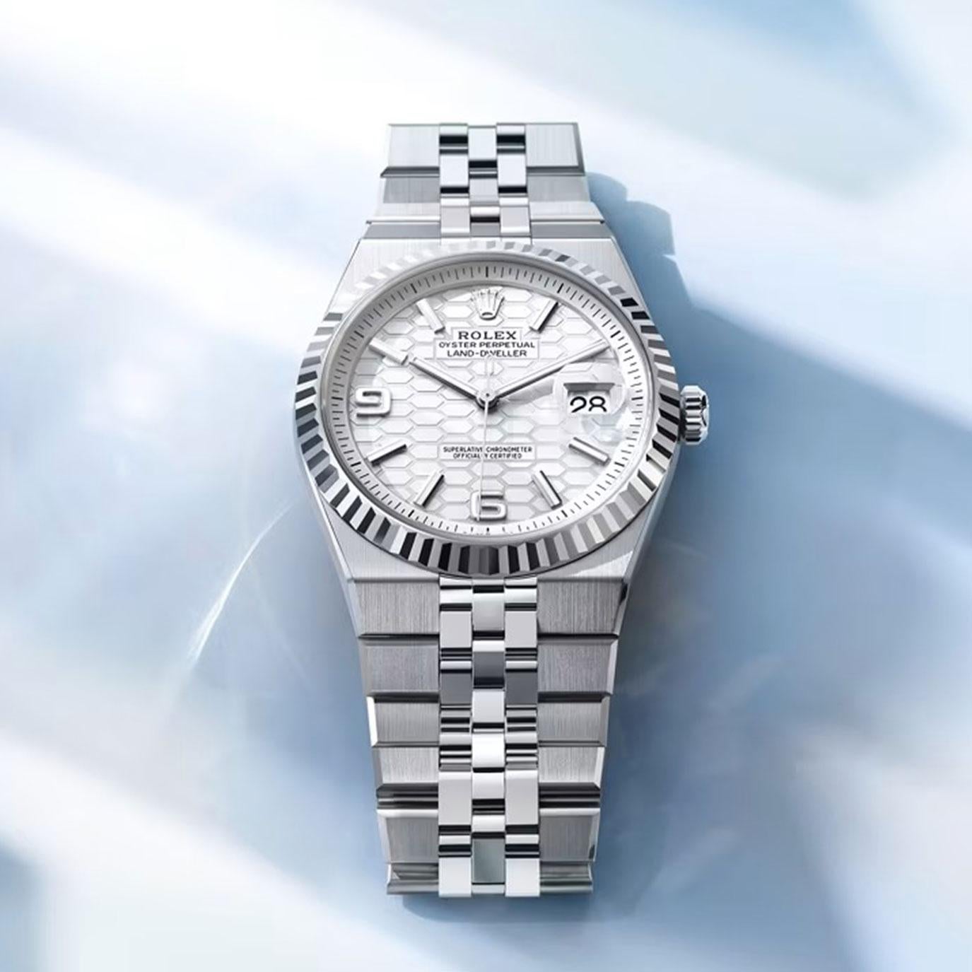 Rolex Land-Dweller 40 sin usar Referencia# 127334, Juego completo, 2025 en Nuevo estado para la venta en New York, NY