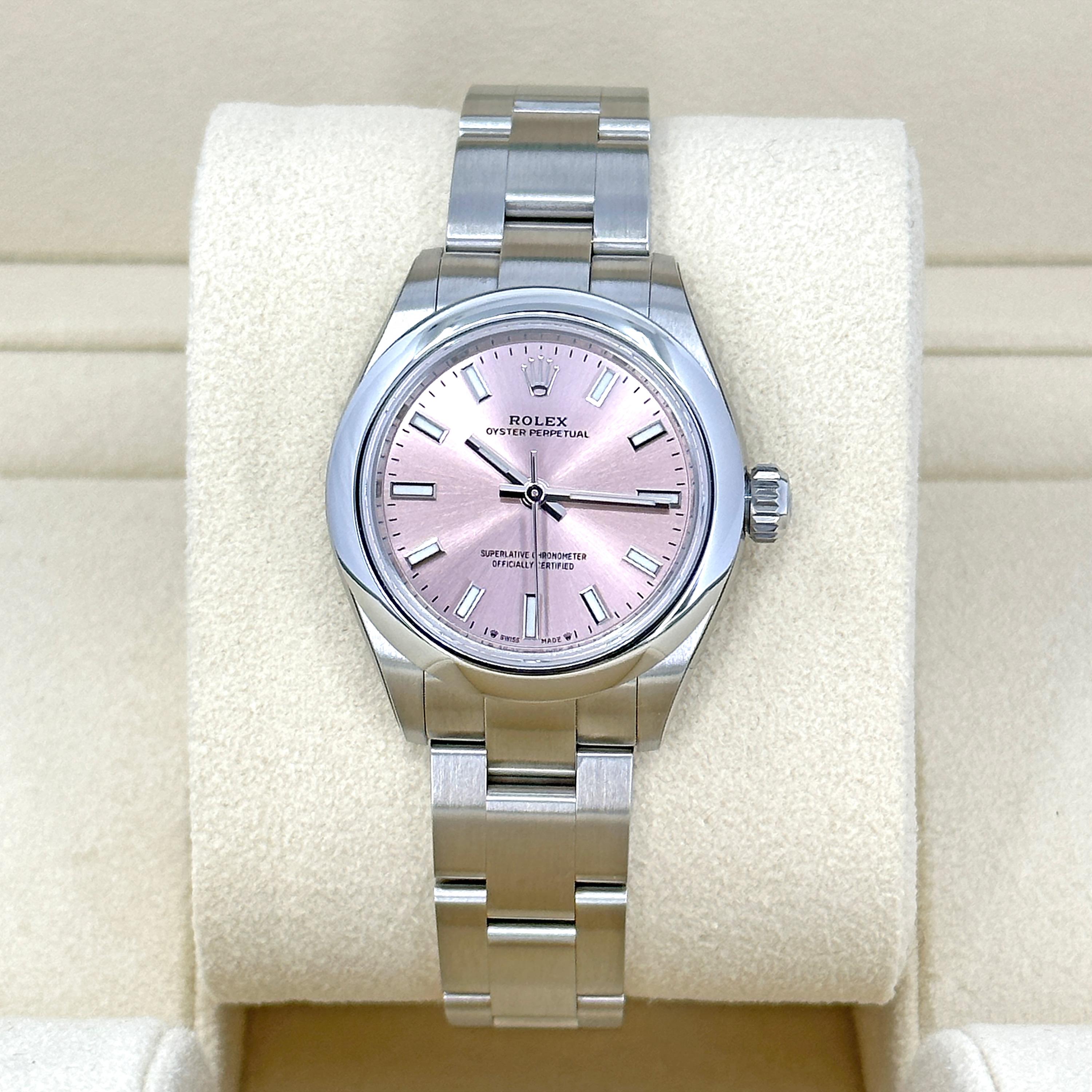 Ungetragene Rolex Oyster Perpetual 28 Reference# 276200, Komplettset, 2025 im Zustand „Neu“ im Angebot in New York, NY