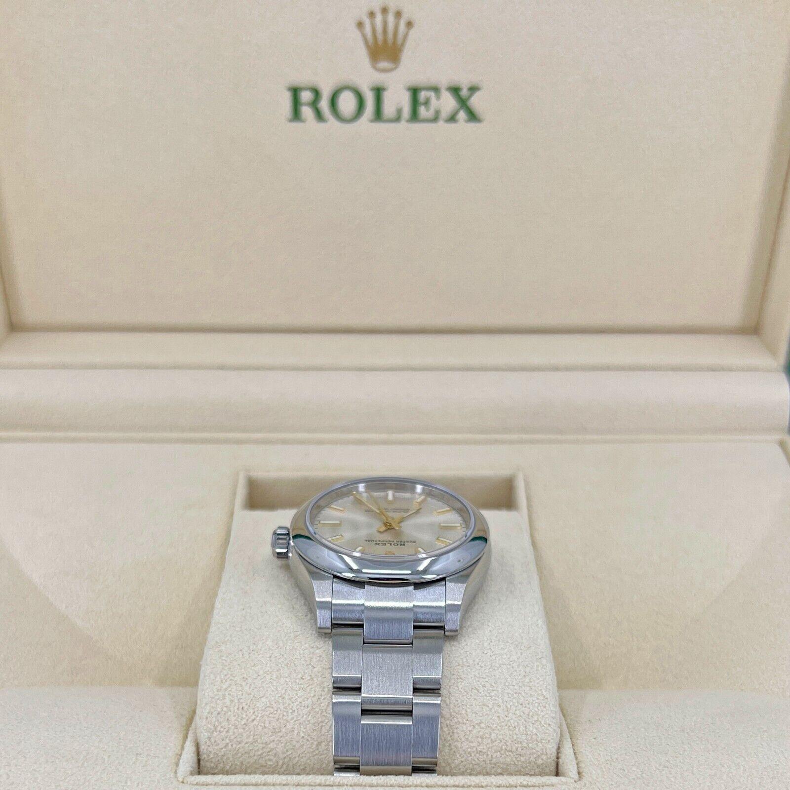 Ungetragene Rolex Oyster Perpetual 31 Reference# 277200, Komplettset, 2025 für Damen oder Herren im Angebot