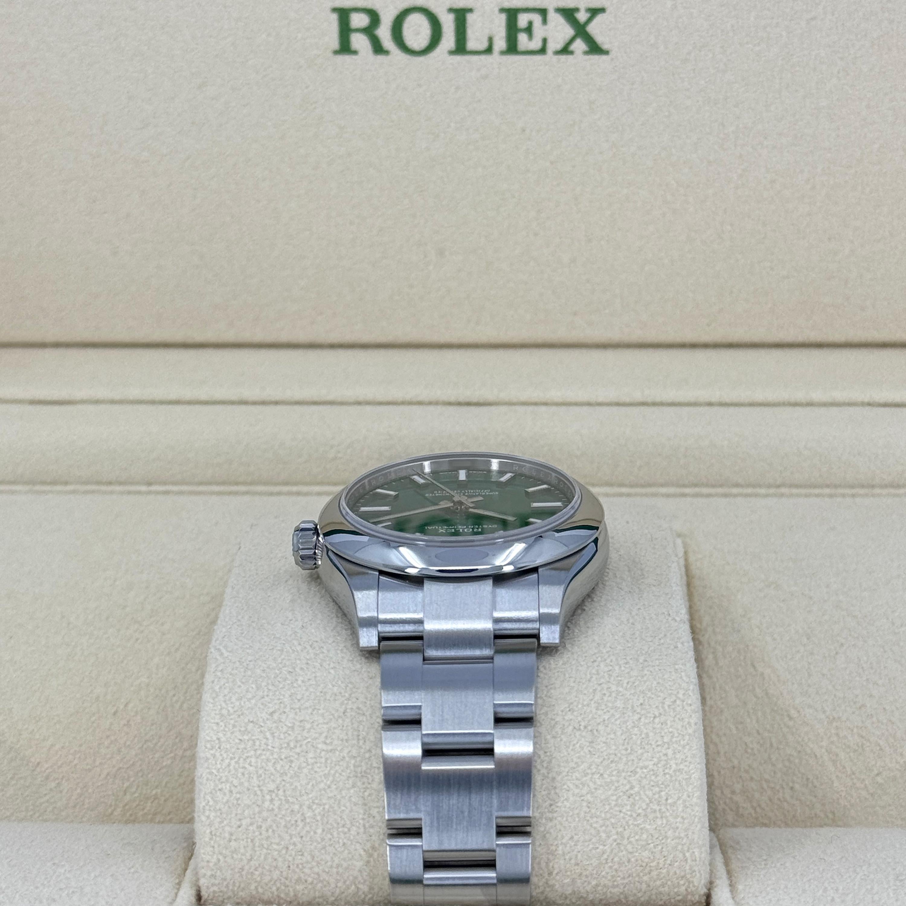Rolex Oyster Perpetual 31 Riferimento # 277200, Set completo, 2025 in vendita 4