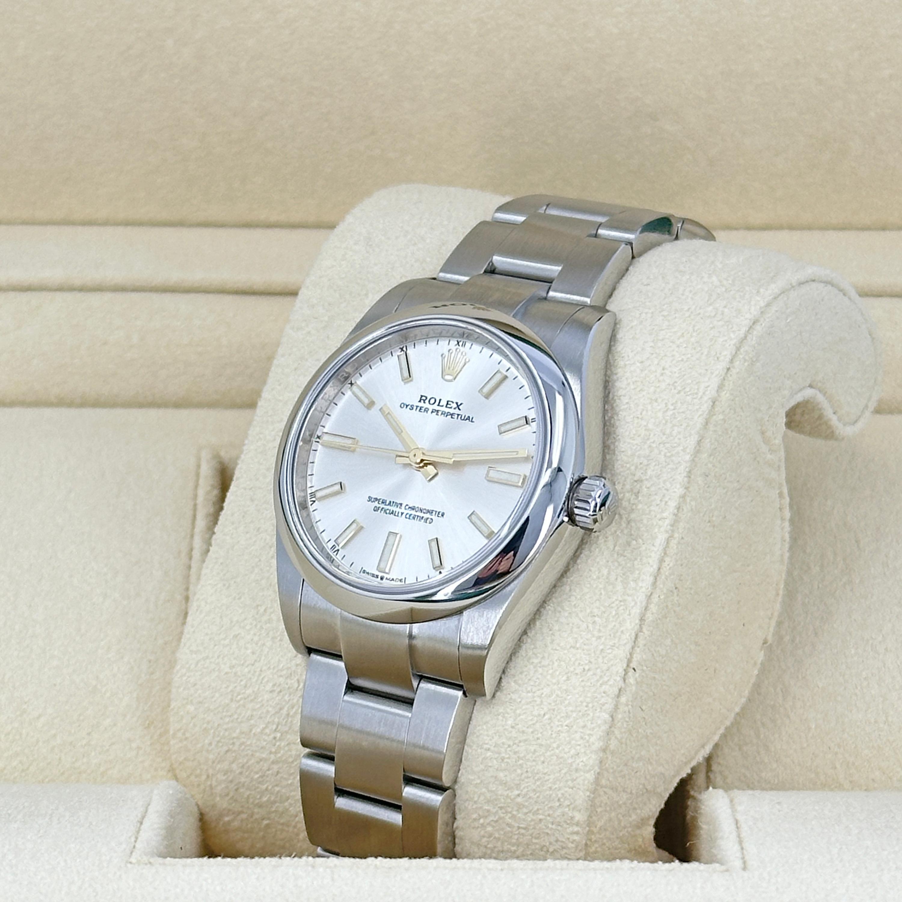 Ungetragene Rolex Oyster Perpetual 34 Reference# 124200, Komplettset, 2025 im Angebot 6
