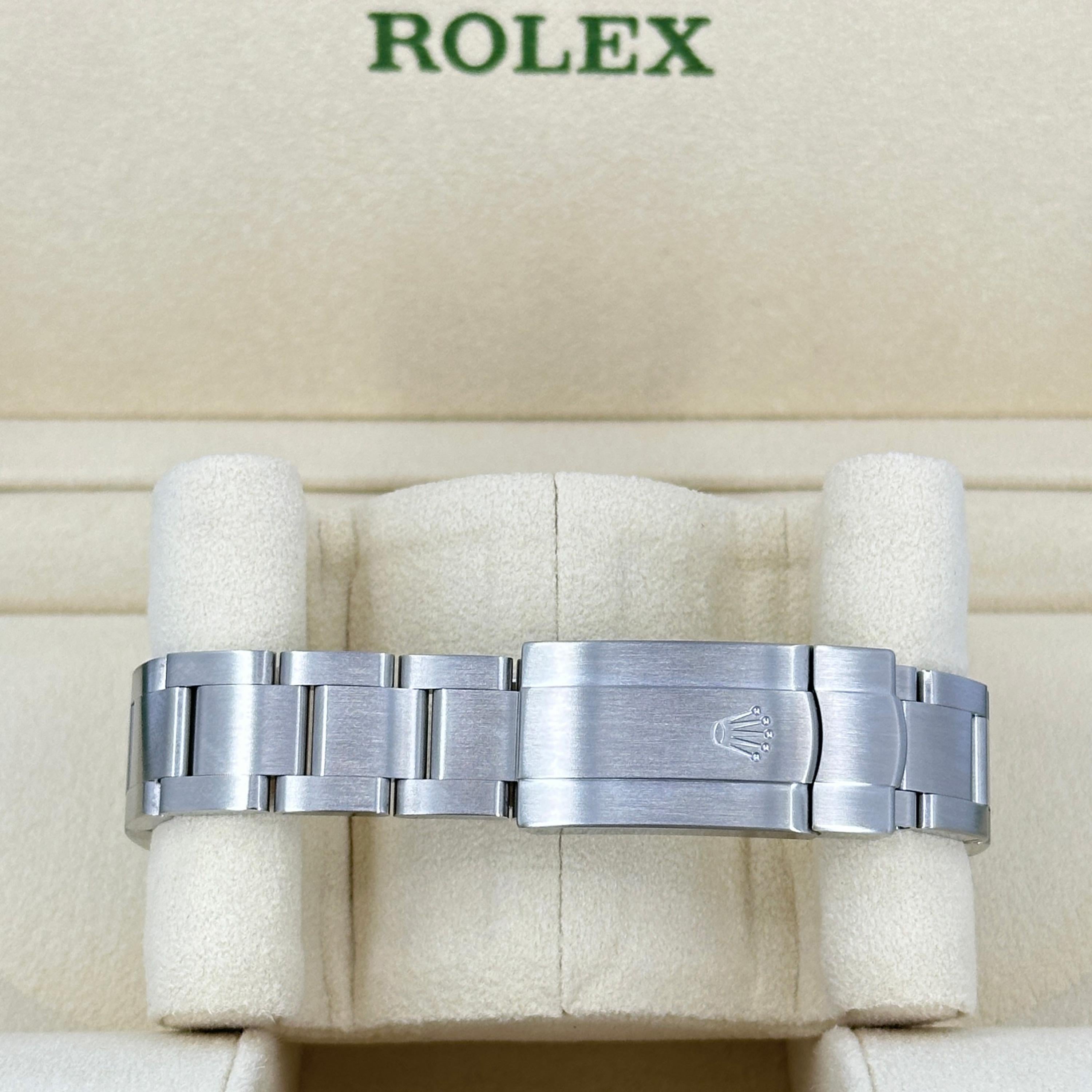 Ungetragene Rolex Oyster Perpetual 34 Reference# 124200, Komplettset, 2025 im Angebot 3