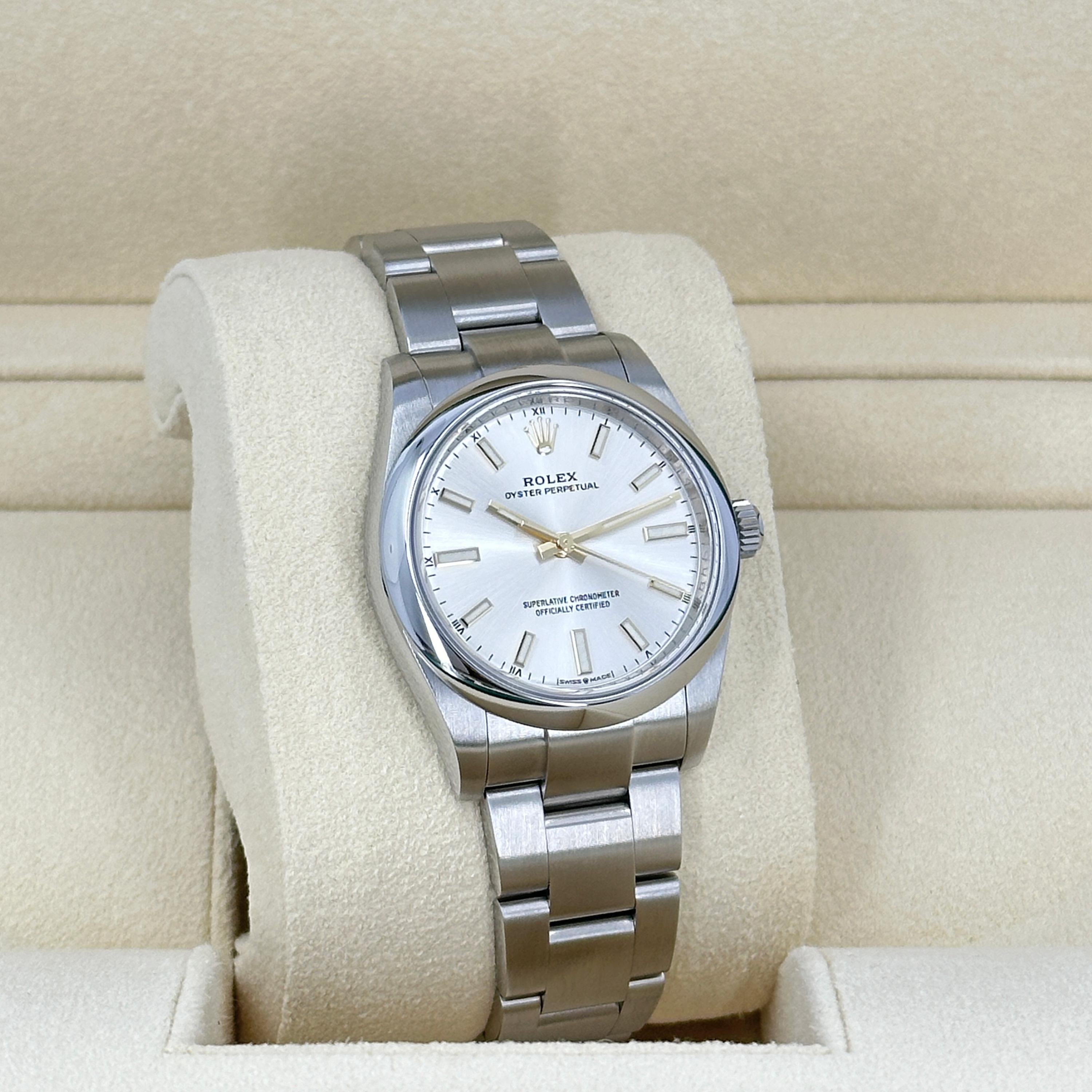Ungetragene Rolex Oyster Perpetual 34 Reference# 124200, Komplettset, 2025 im Angebot 4