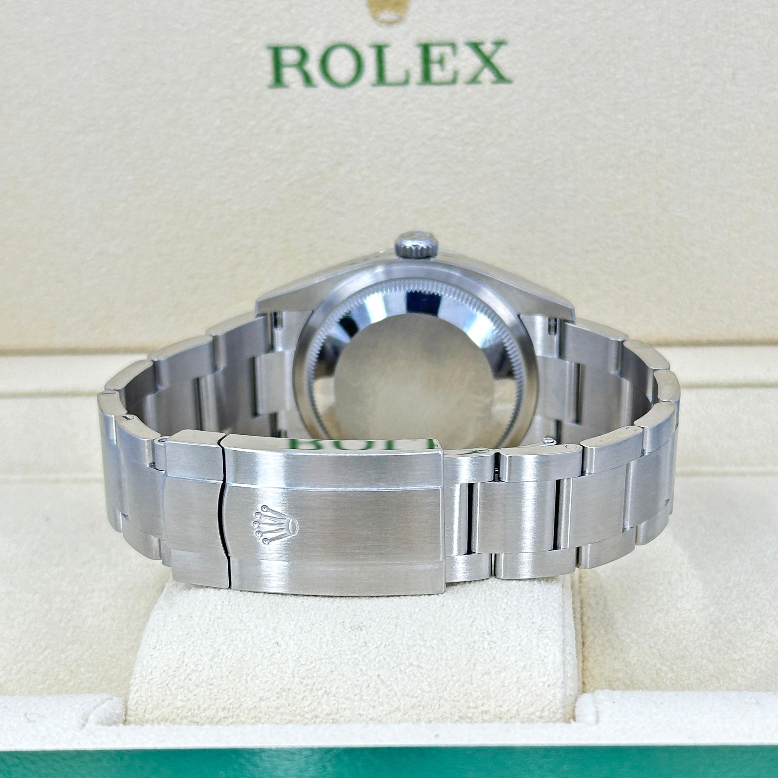 Ungetragene Rolex Oyster Perpetual 36 Reference# 126000, Komplettset, 2025 im Angebot 9