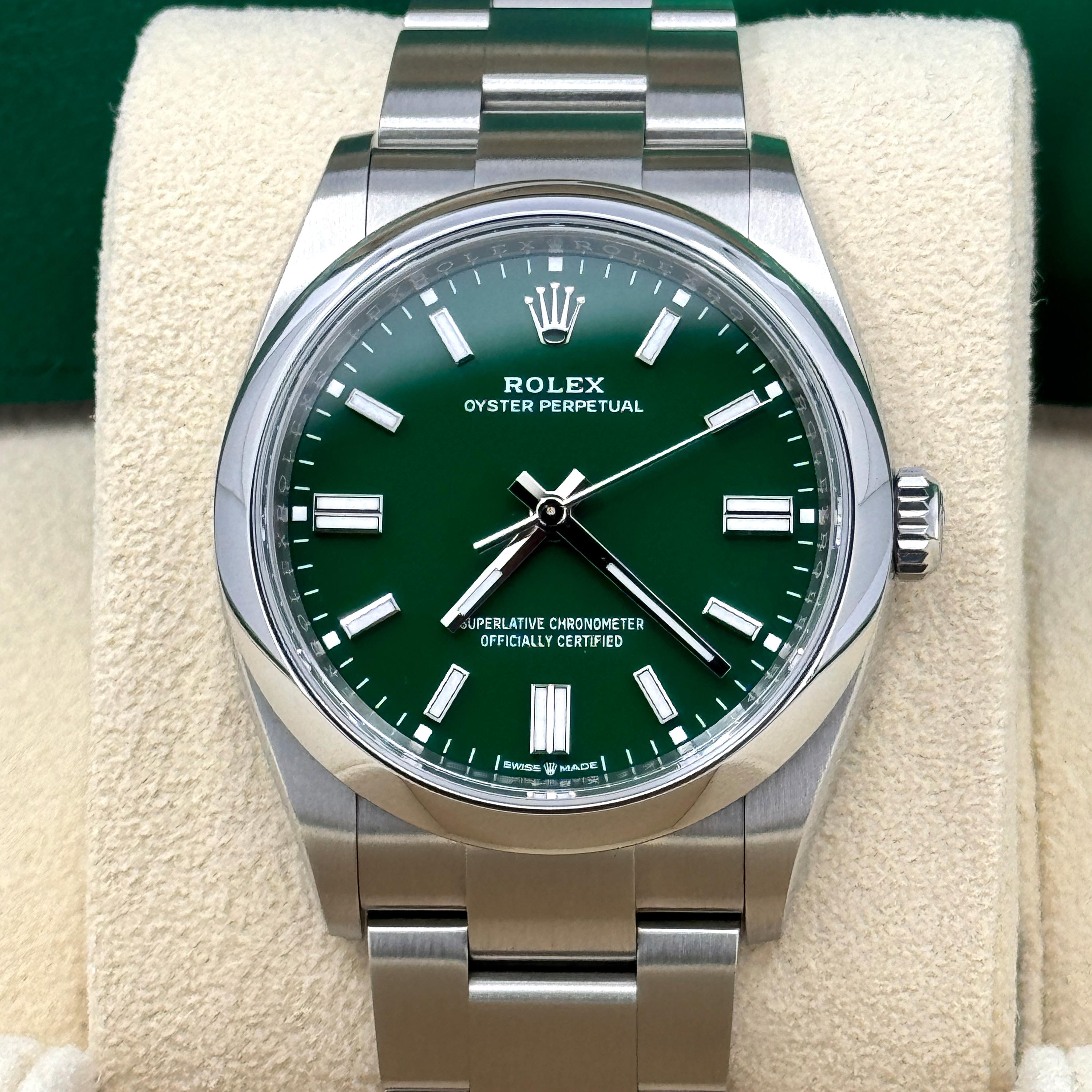 Ungetragene Rolex Oyster Perpetual 36 Reference# 126000, Komplettset, 2025 für Damen oder Herren im Angebot