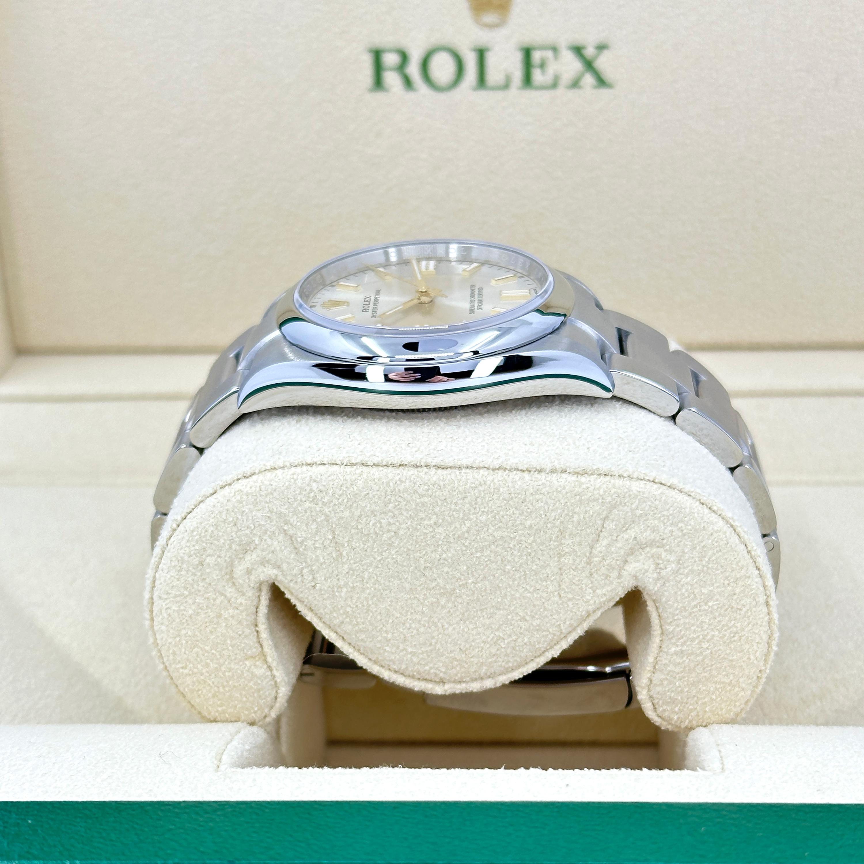 Ungetragene Rolex Oyster Perpetual 36 Reference# 126000, Komplettset, 2025 im Angebot 1
