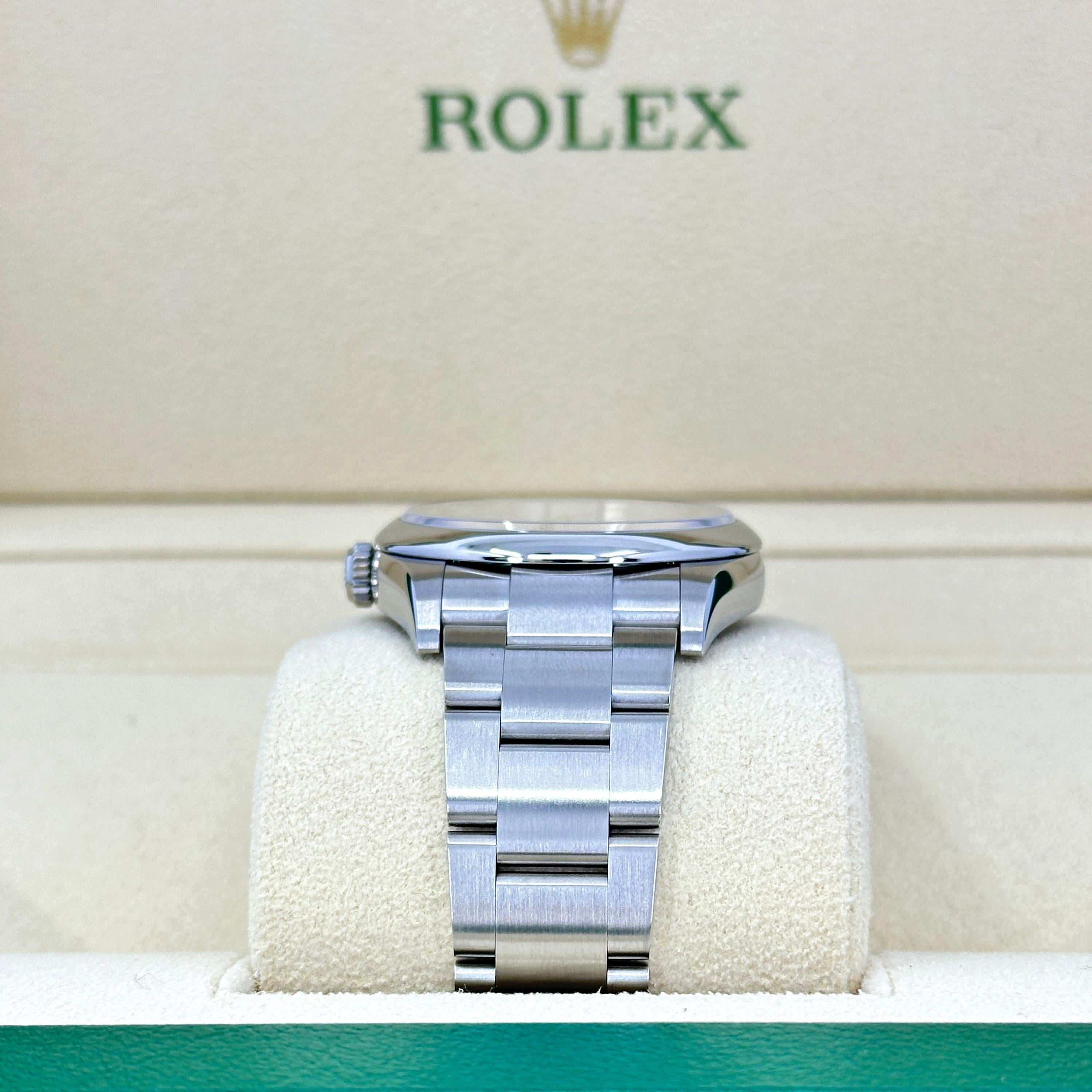 Ungetragene Rolex Oyster Perpetual 36 Reference# 126000, Komplettset, 2025 im Angebot 2