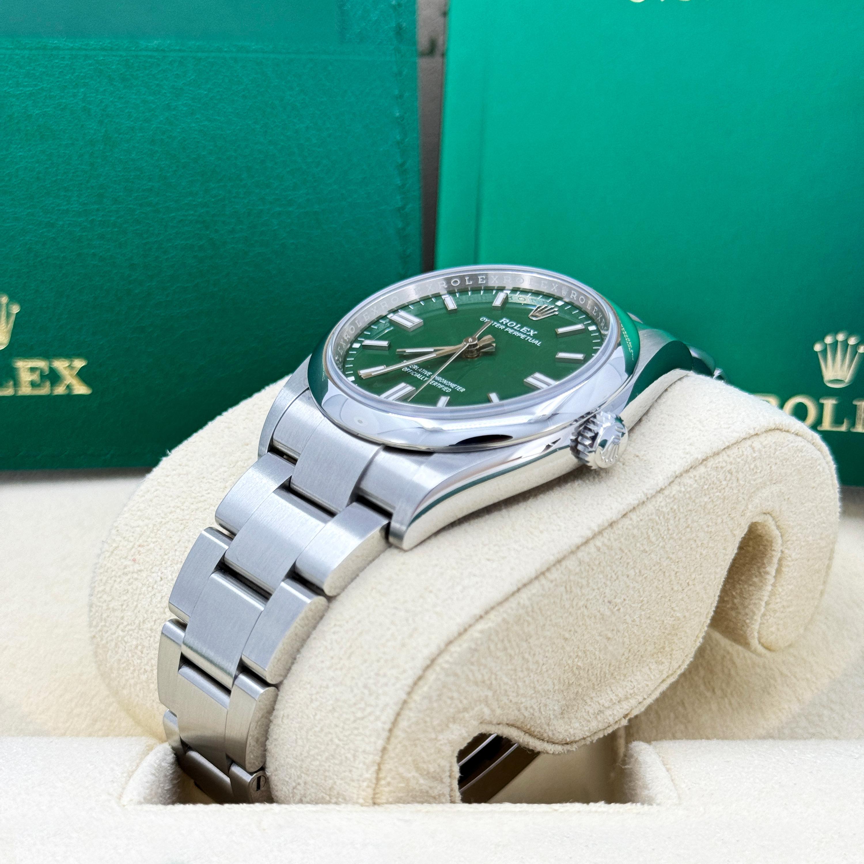 Ungetragene Rolex Oyster Perpetual 36 Reference# 126000, Komplettset, 2025 im Angebot 2