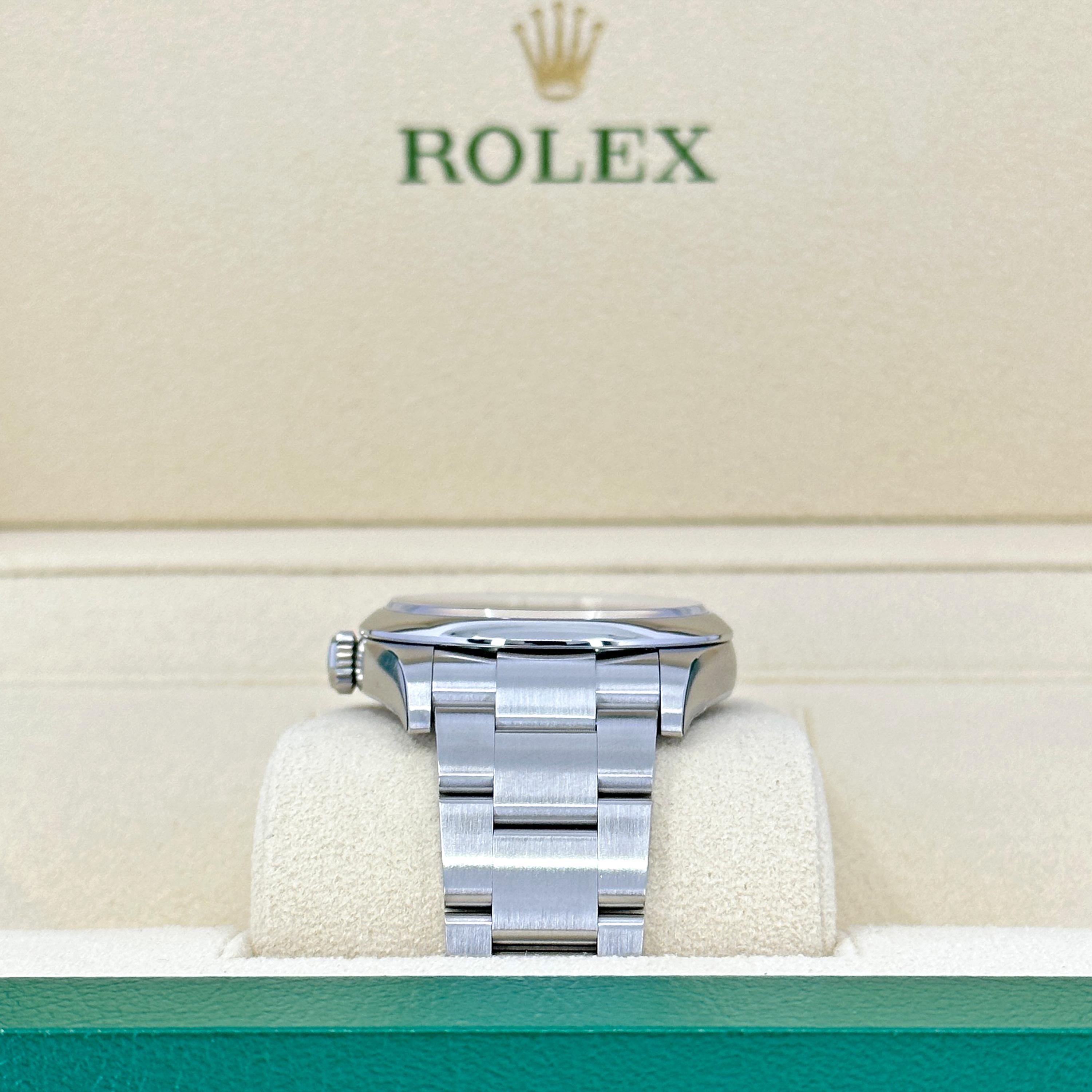 Ungetragene Rolex Oyster Perpetual 36 Reference# 126000, Komplettset, 2025 im Angebot 2