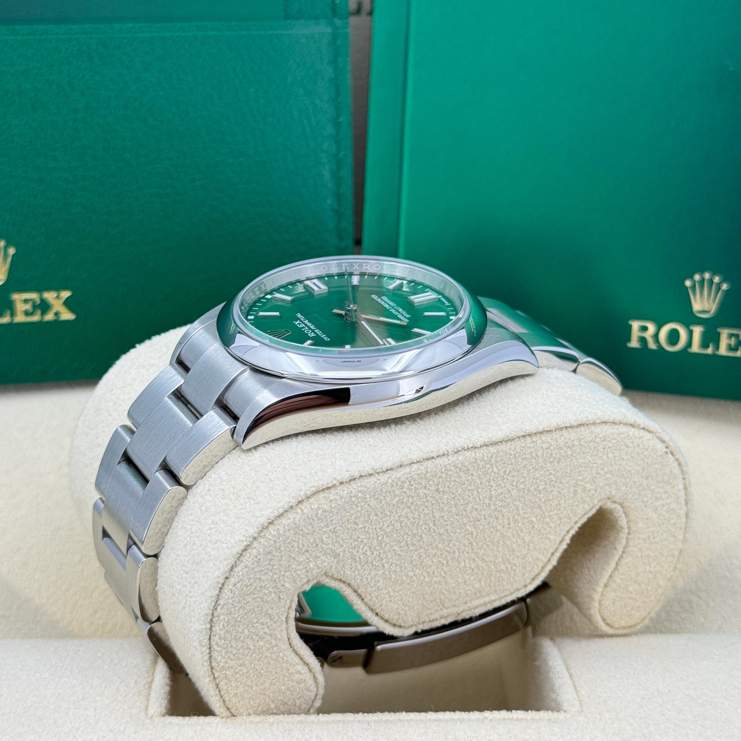 Ungetragene Rolex Oyster Perpetual 36 Reference# 126000, Komplettset, 2025 im Angebot 5