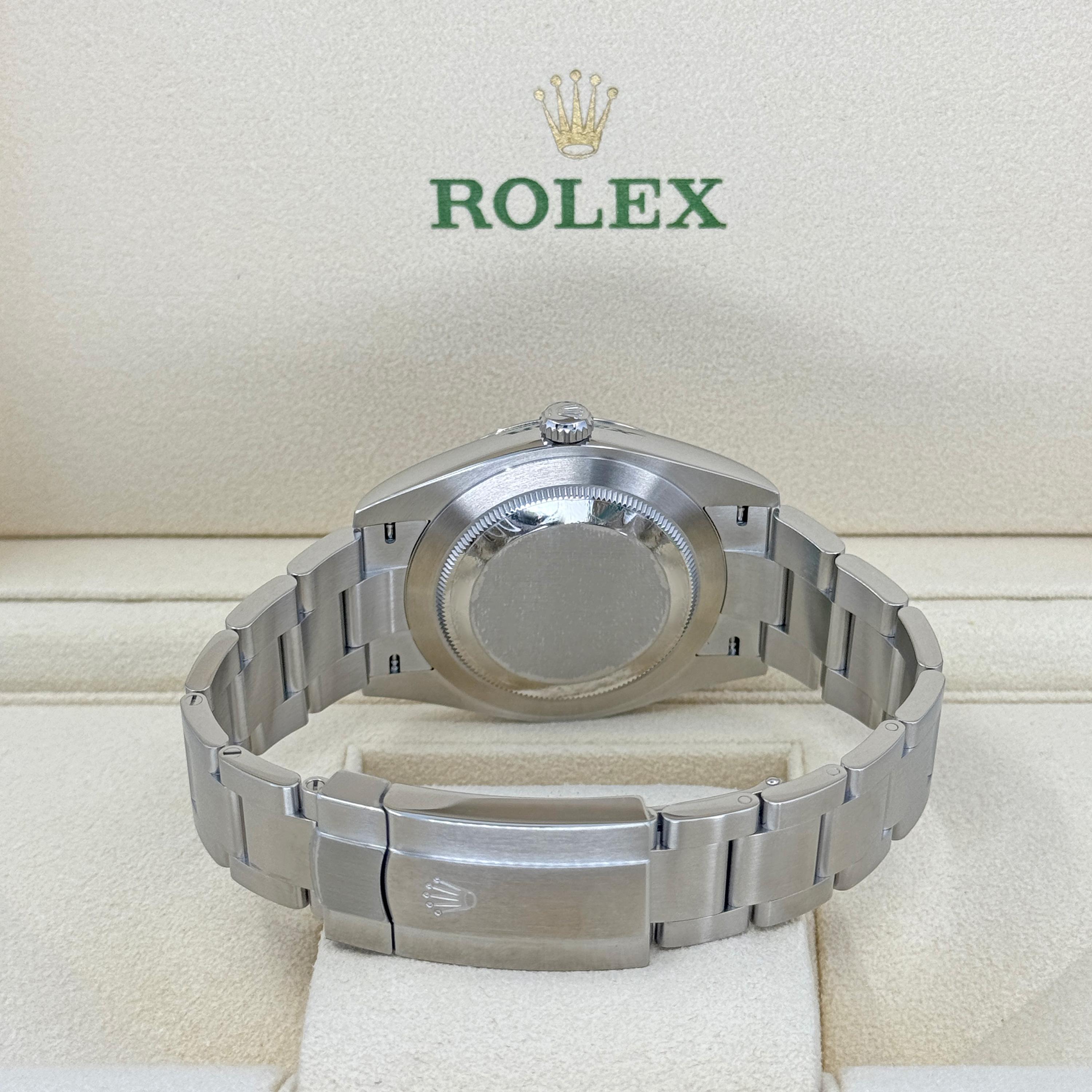 Sin usar Rolex Oyster Perpetual Sin Fecha Referencia# 124300, Juego completo, 2025 en venta 7