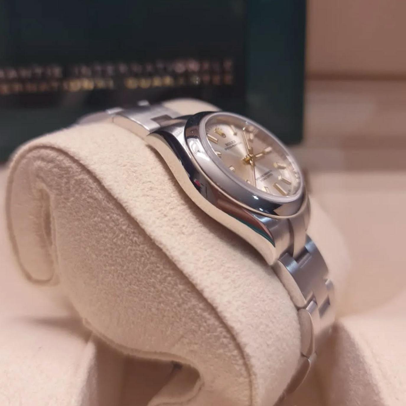 Rolex Oyster Perpetual Reference# 276200, Jeu complet, 2025 Pour femmes en vente