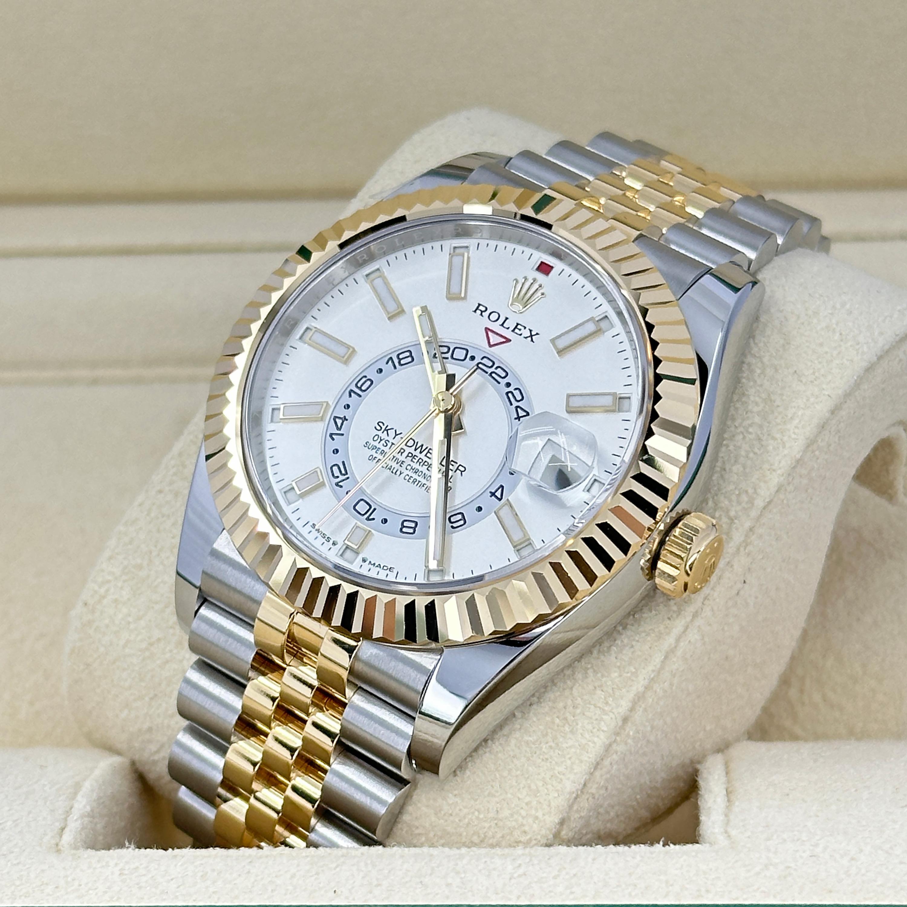 Ungetragene Rolex Sky-Dweller Referenznummer 336933, Komplettset, 2025 im Angebot 7