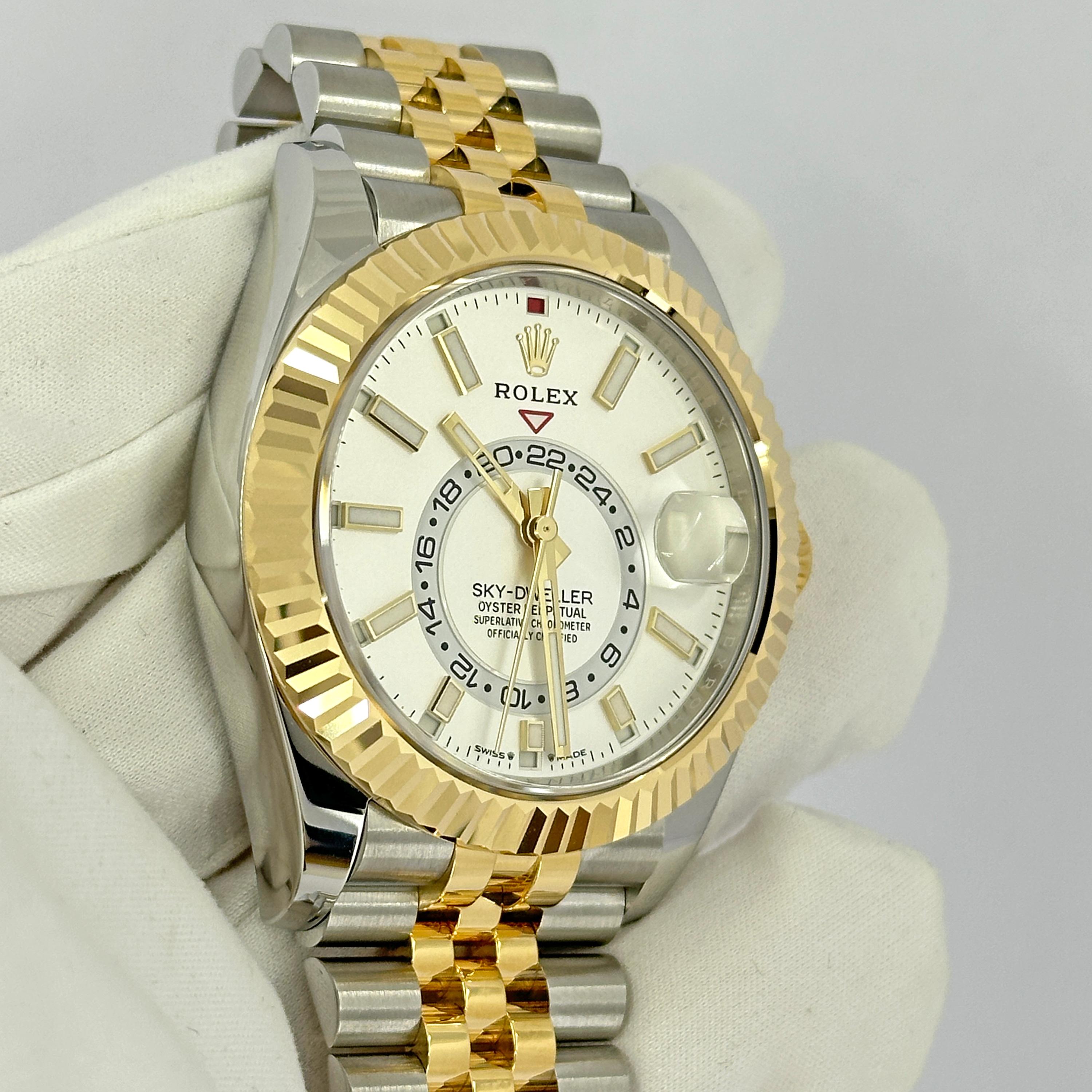 Ungetragene Rolex Sky-Dweller Referenznummer 336933, Komplettset, 2025 im Angebot 10
