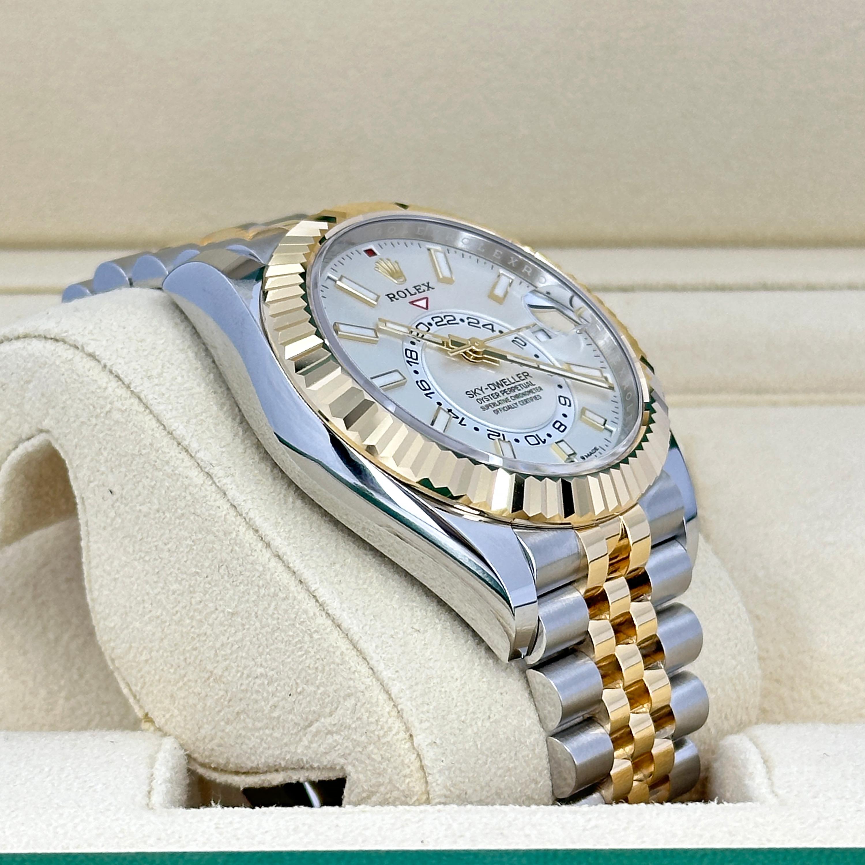 Ungetragene Rolex Sky-Dweller Referenznummer 336933, Komplettset, 2025 im Angebot 5