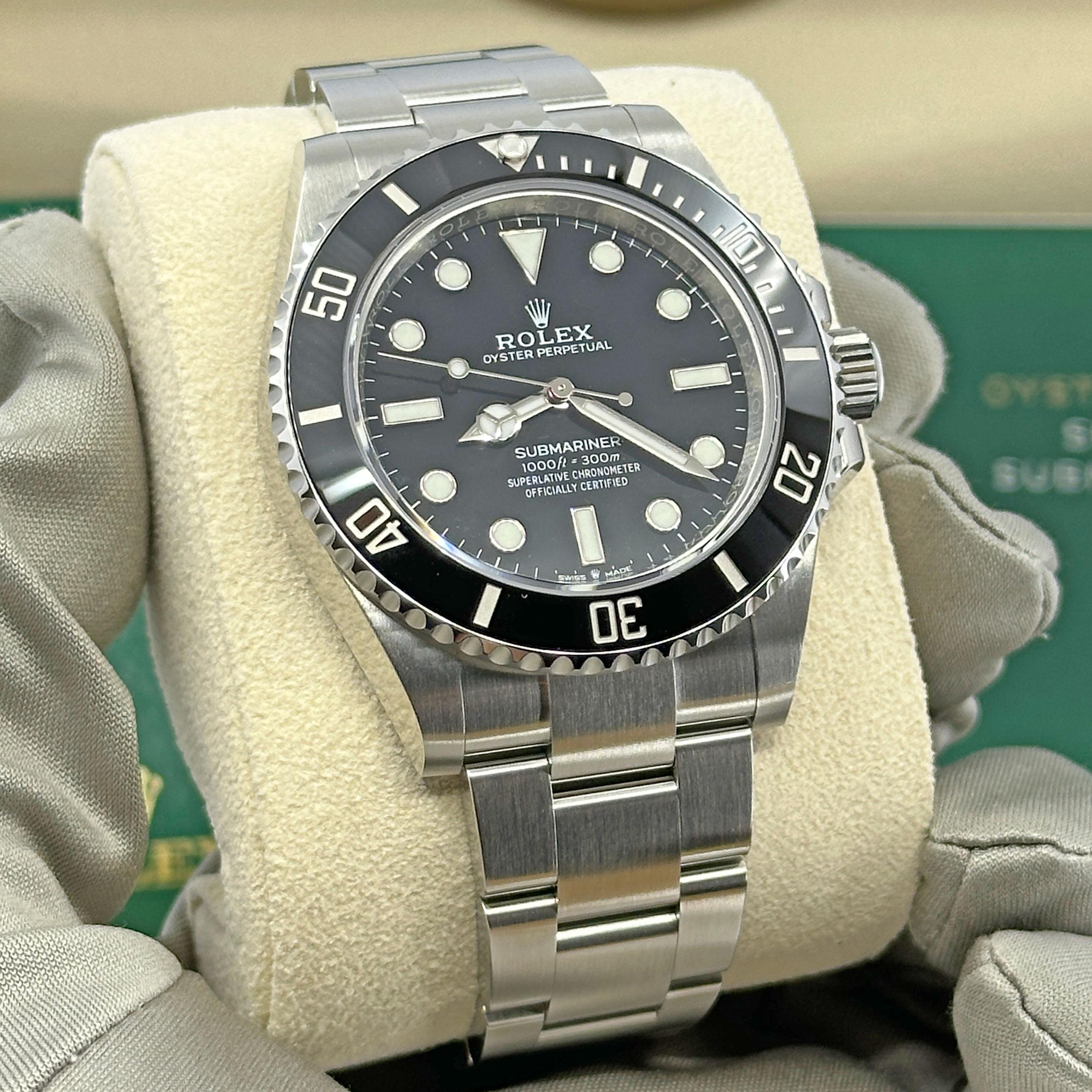 Rolex Submariner Reference# 124060, Jeu complet, 2025 en vente 6