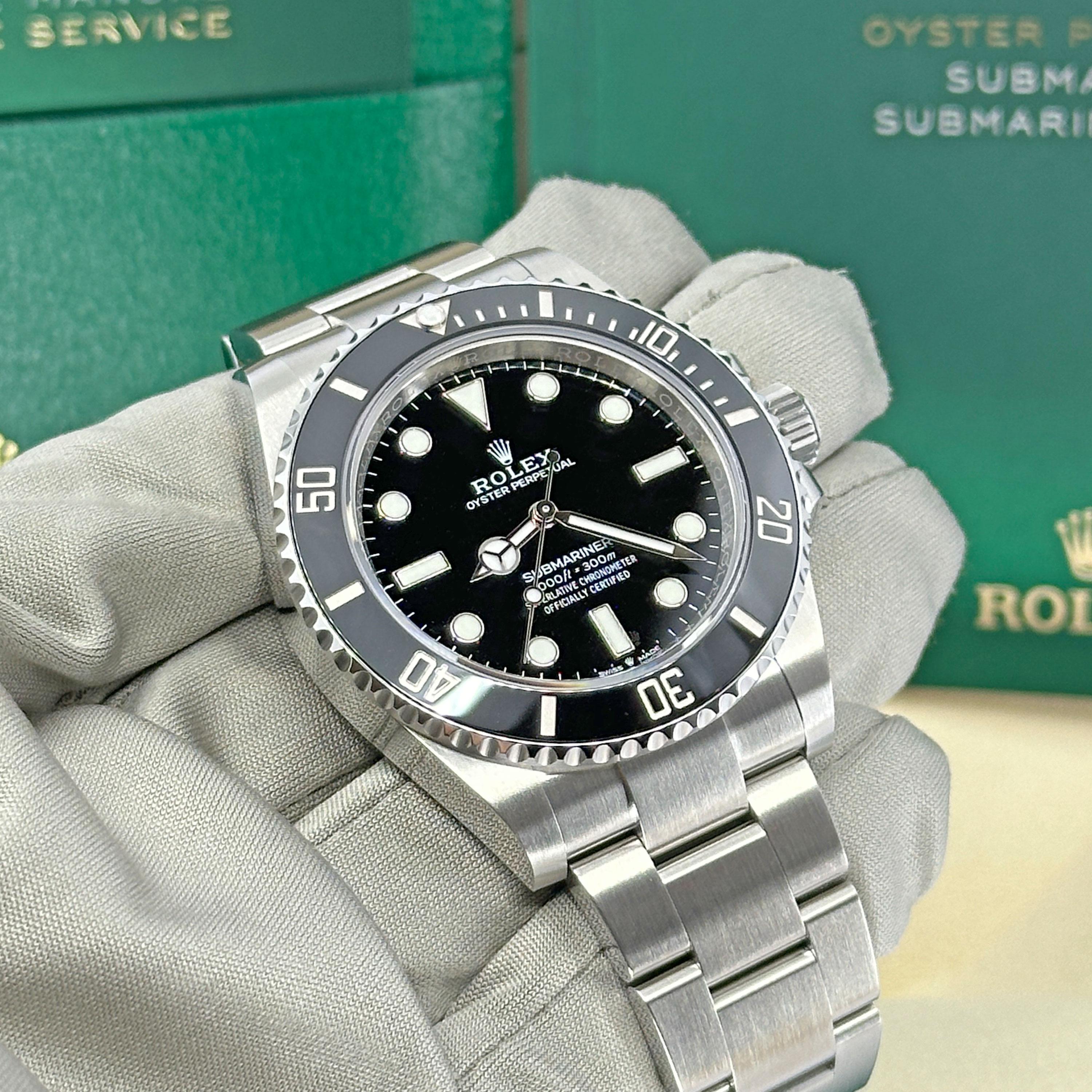 Rolex Submariner Reference# 124060, Jeu complet, 2025 en vente 10