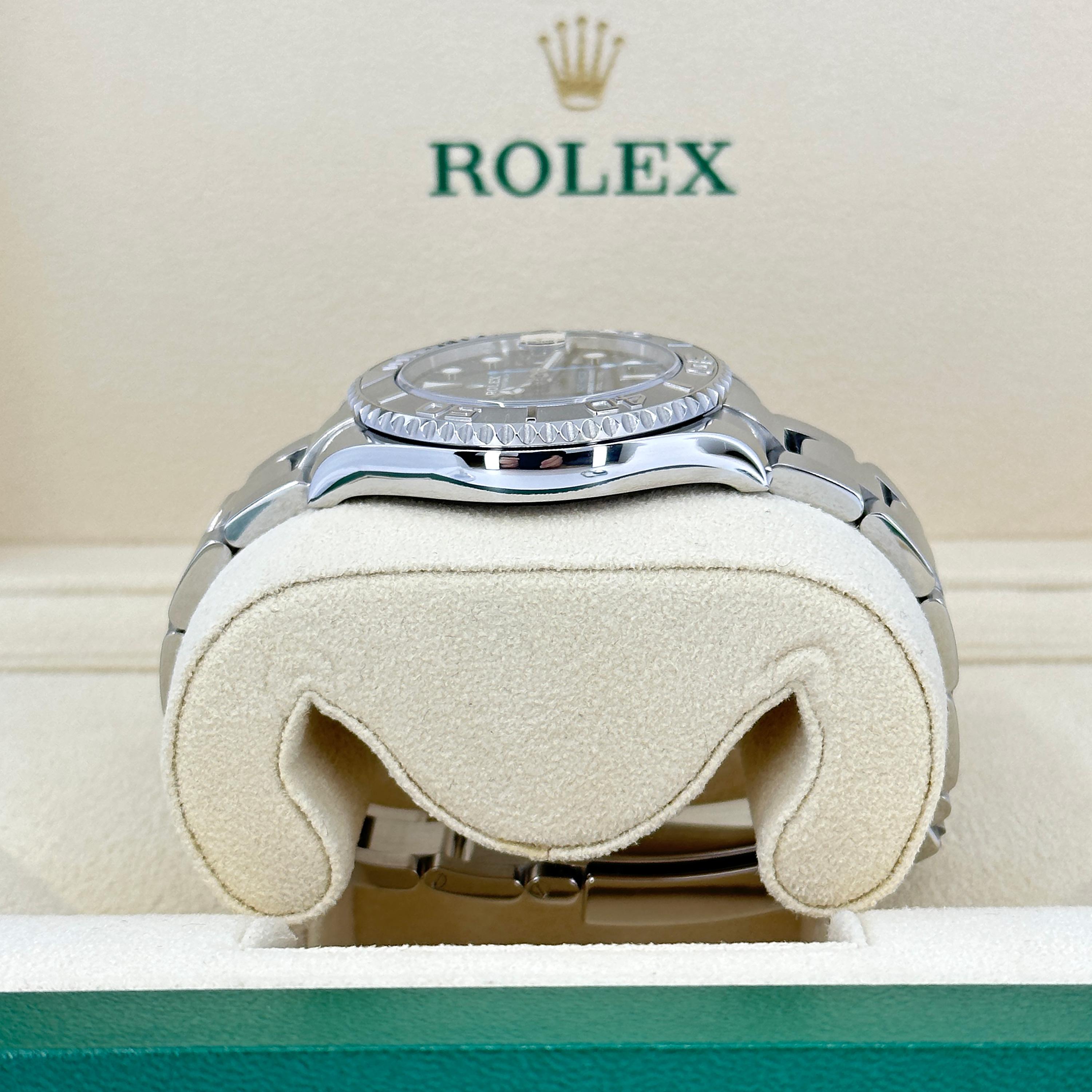 Rolex Yacht-Master 37 non indossato, referenza 268622, set completo, 2025 in vendita 1