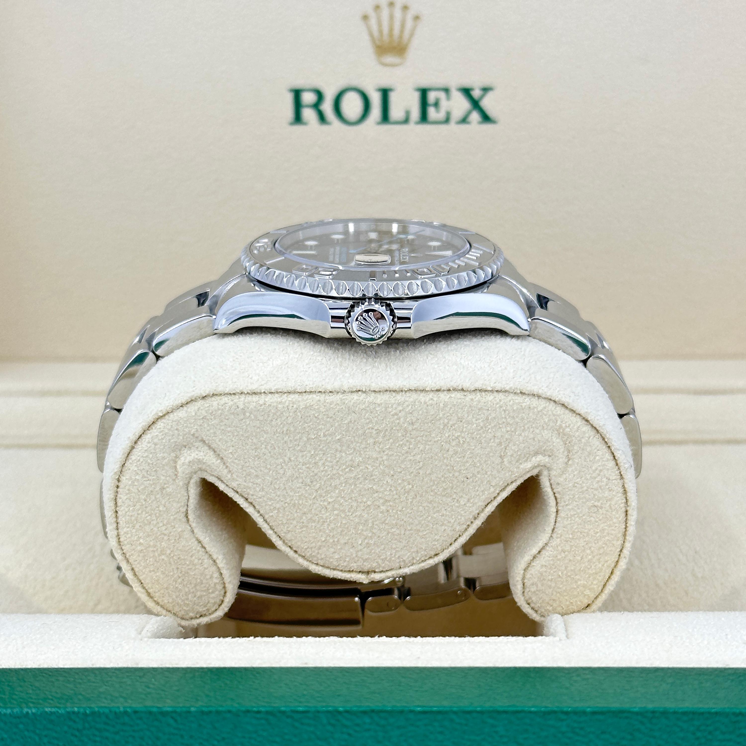 Rolex Yacht-Master 37 non indossato, referenza 268622, set completo, 2025 in vendita 3